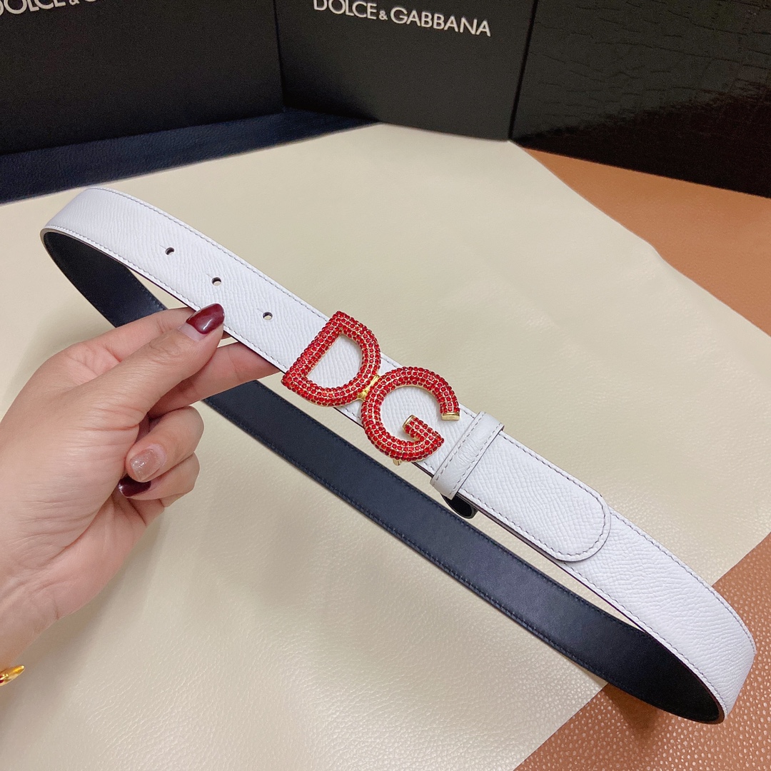 D&G杜嘉班纳双面小牛皮腰带点缀DG