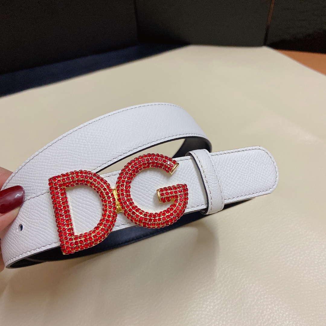 D&G杜嘉班纳双面小牛皮腰带点缀DG