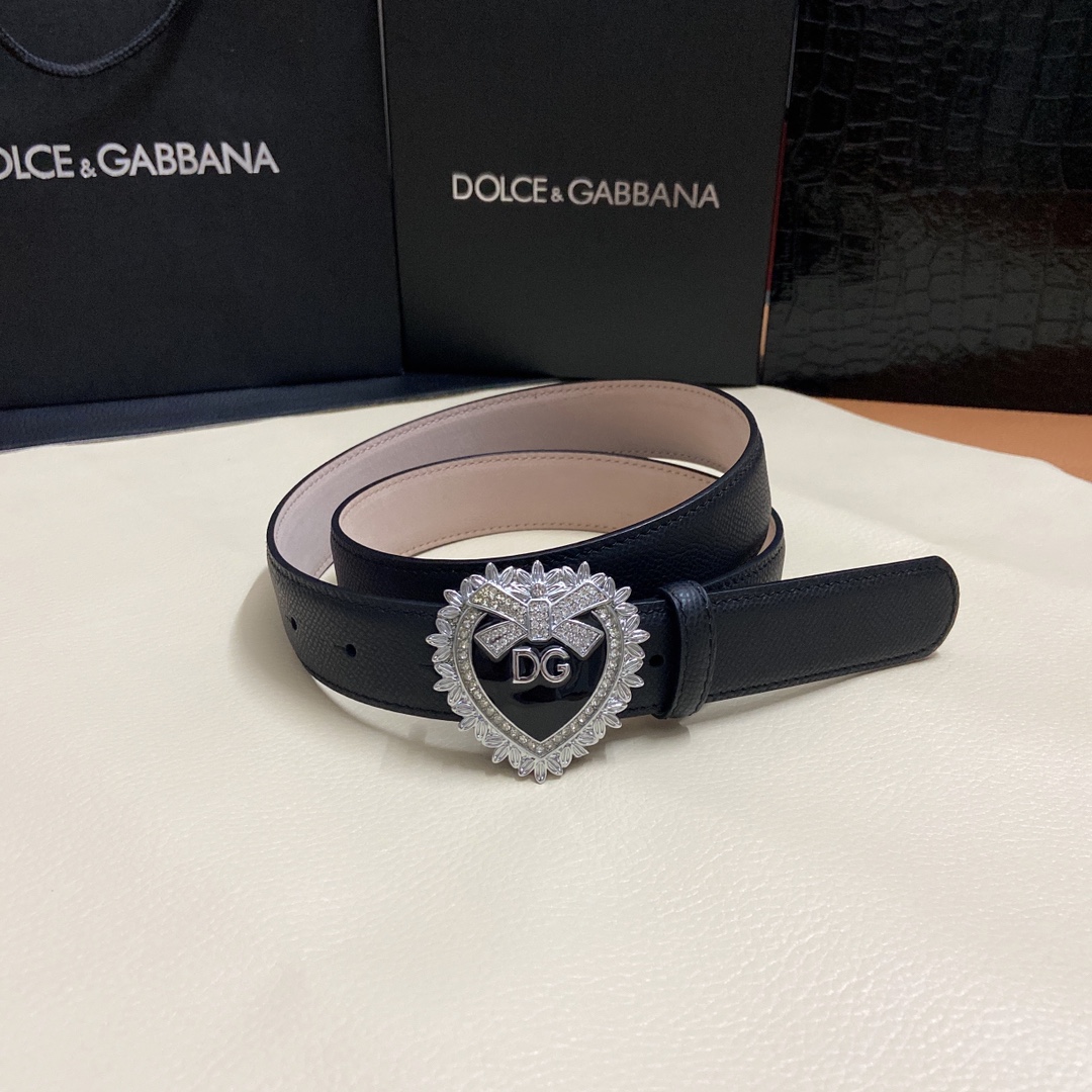 D&G杜嘉班纳双面小牛皮腰带点缀心形
