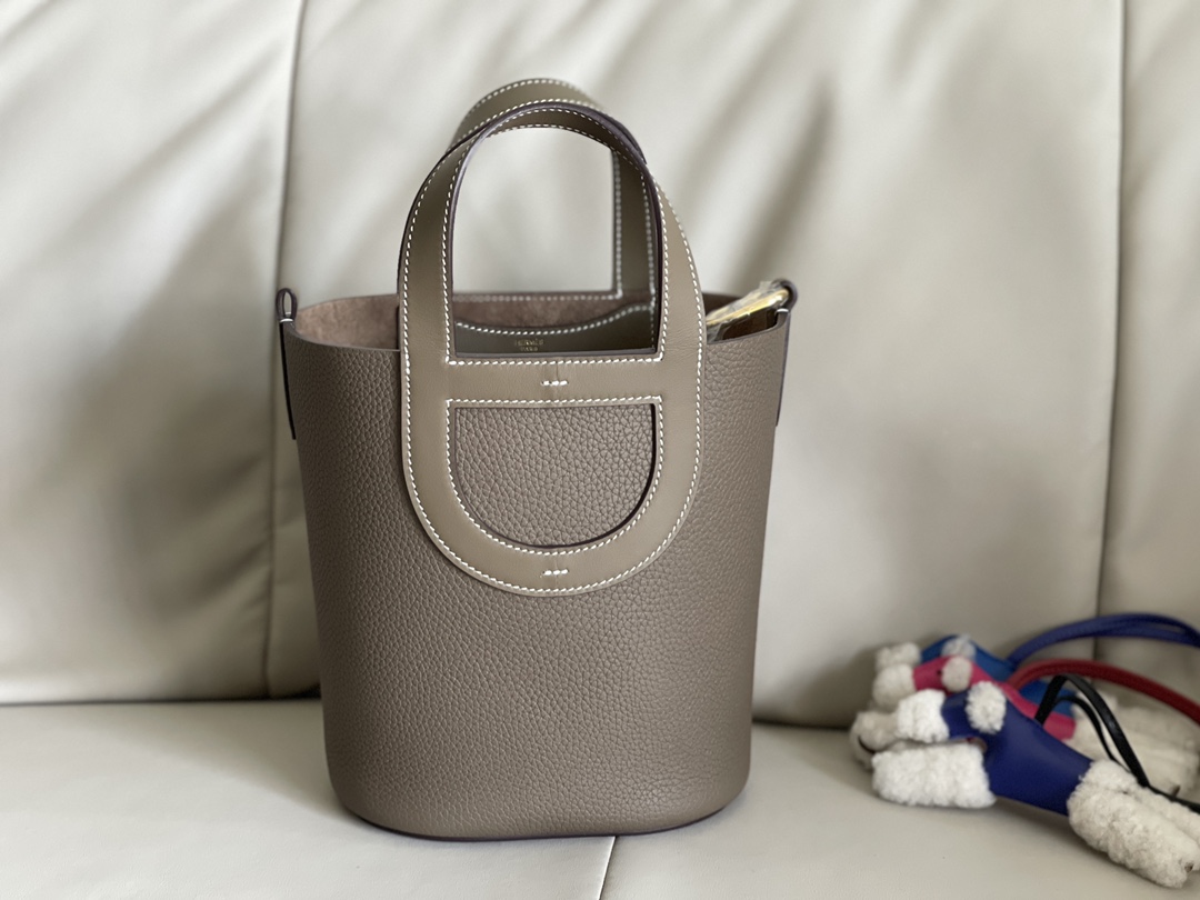 Hermès Classic H calfskin bucket bag for home and outside Newly arrived in stock / ck18 elephant gray in the loop pig nose vegetable basket 18cm