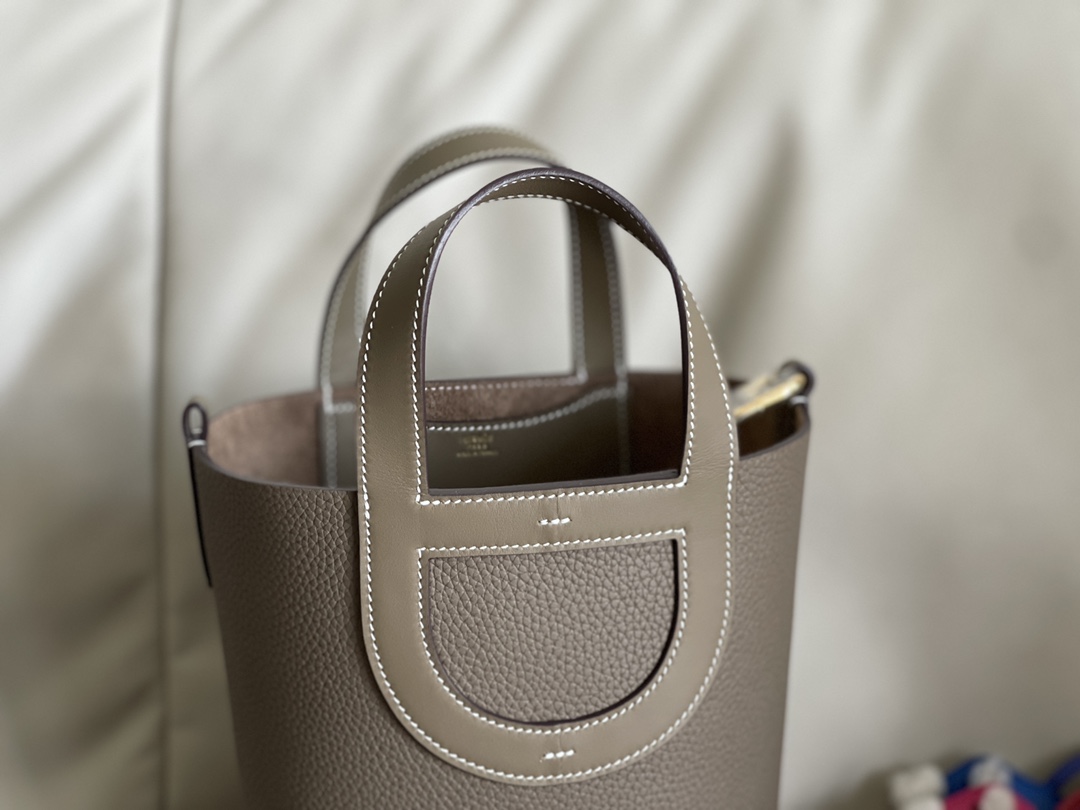 Hermès Classic H calfskin bucket bag for home and outside Newly arrived in stock / ck18 elephant gray in the loop pig nose vegetable basket 18cm