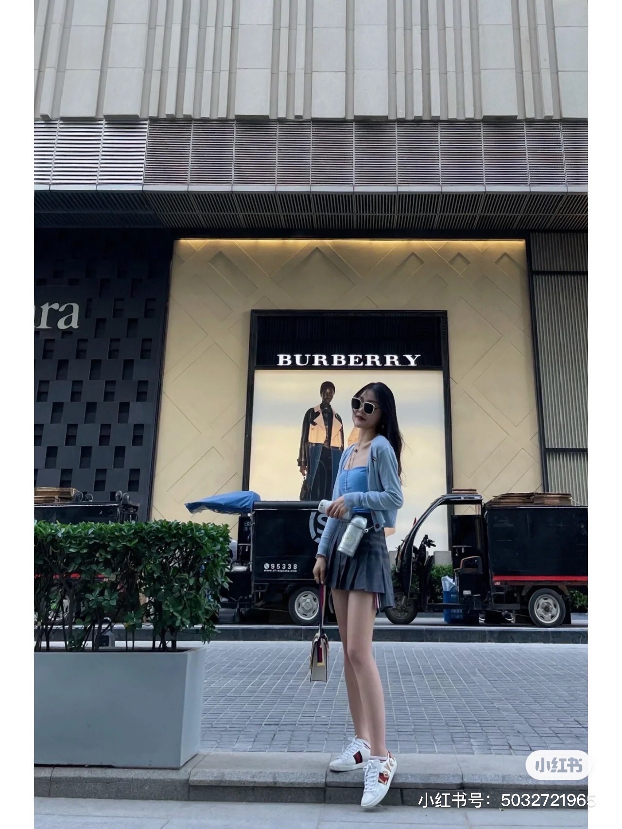 NO:264450,Picture 2 of the foot, casual shoes/sports shoes, sneakers19860909上脚图2,休闲鞋/运动鞋,sneakers,Women's Shoes