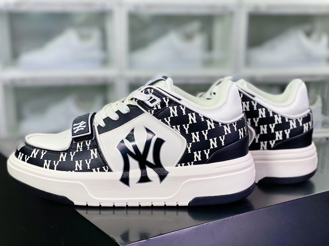 New York Yankees x [MLB] Chunky Liner Basic Mid Senior Shoes ”Velcro Black and White NY Print” 3ASXLM13N-GP002C