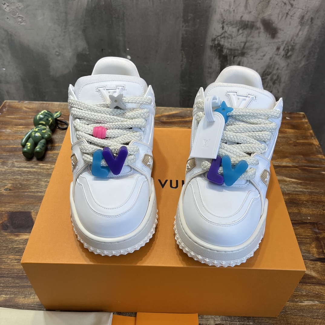 Louis Vuitton LV驴牌L家最新走秀款 胖墩墩 胖嘟嘟 Trainer 面包鞋 滑板鞋 休闲 运动鞋 DIY串珠
