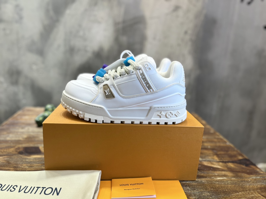 Louis Vuitton LV驴牌L家最新走秀款 胖墩墩 胖嘟嘟 Trainer 面包鞋 滑板鞋 休闲 运动鞋 DIY串珠