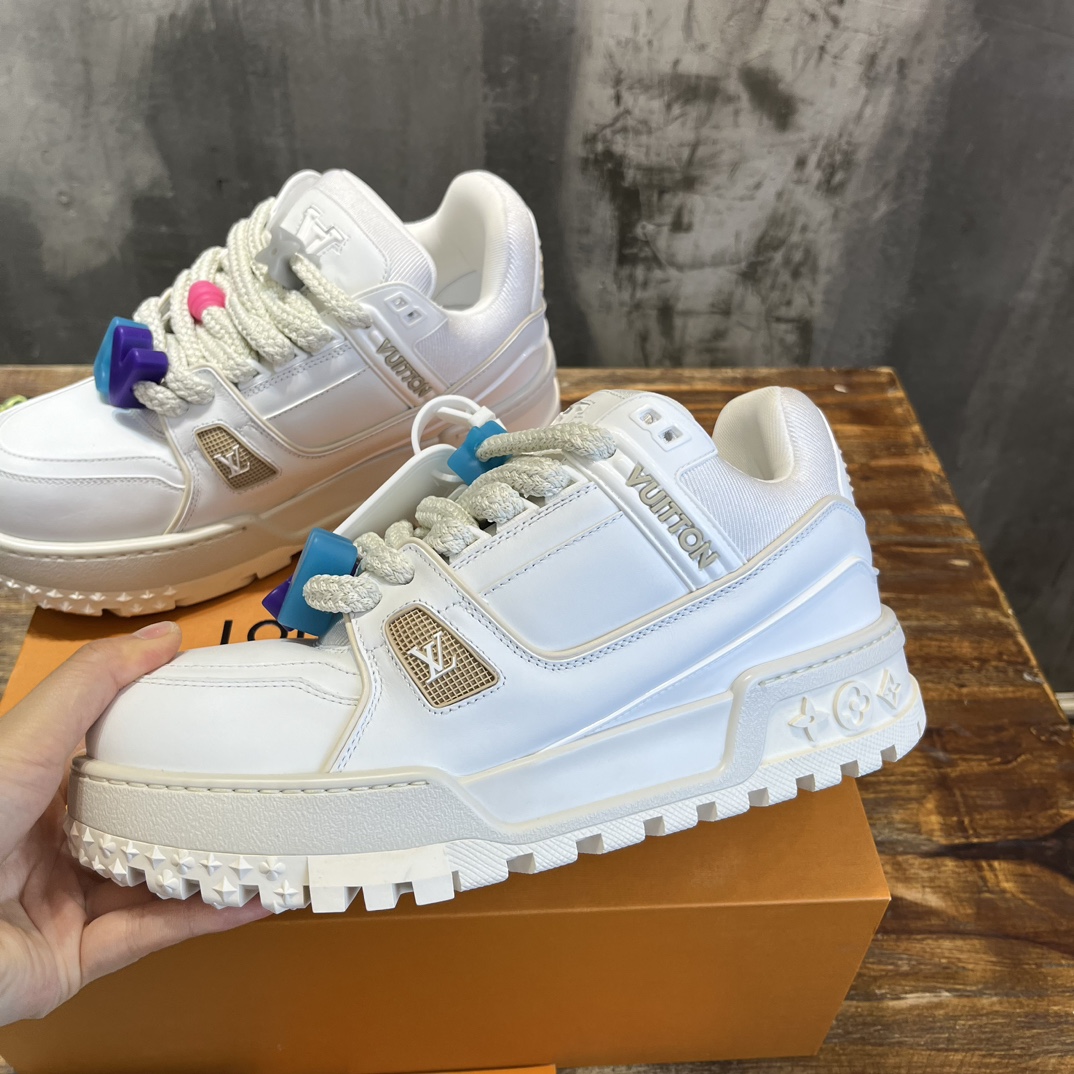 Louis Vuitton LV驴牌L家最新走秀款 胖墩墩 胖嘟嘟 Trainer 面包鞋 滑板鞋 休闲 运动鞋 DIY串珠