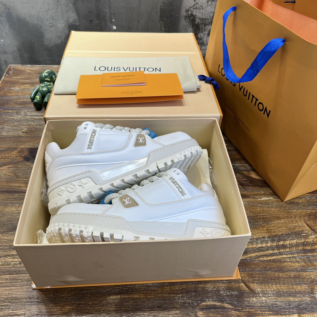 Louis Vuitton LV驴牌L家最新走秀款 胖墩墩 胖嘟嘟 Trainer 面包鞋 滑板鞋 休闲 运动鞋 DIY串珠