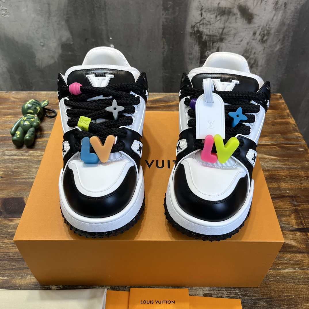 Louis Vuitton LV驴牌L家最新走秀款 胖墩墩 胖嘟嘟 Trainer 面包鞋 滑板鞋 休闲 运动鞋 DIY串珠