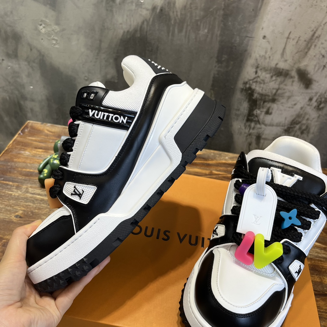 Louis Vuitton LV驴牌L家最新走秀款 胖墩墩 胖嘟嘟 Trainer 面包鞋 滑板鞋 休闲 运动鞋 DIY串珠