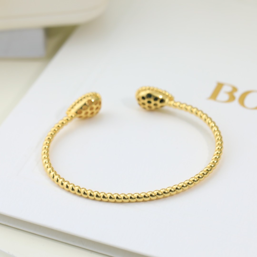 “Poseidon Water Drill: Modern Scripture of Gold and Diamonds Jewelry” - 图片 5