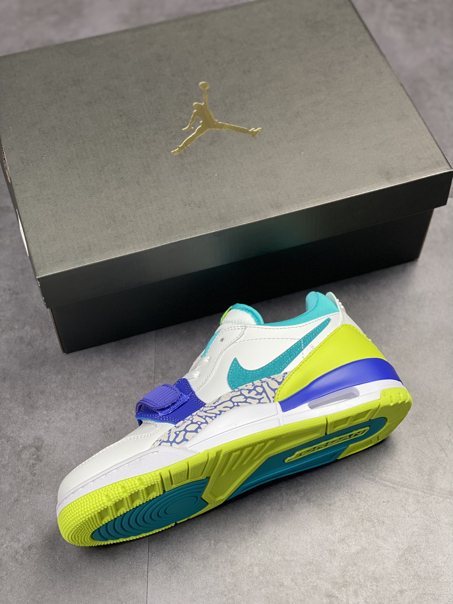 Air Jordan Legacy 312 低帮 CD7069-103