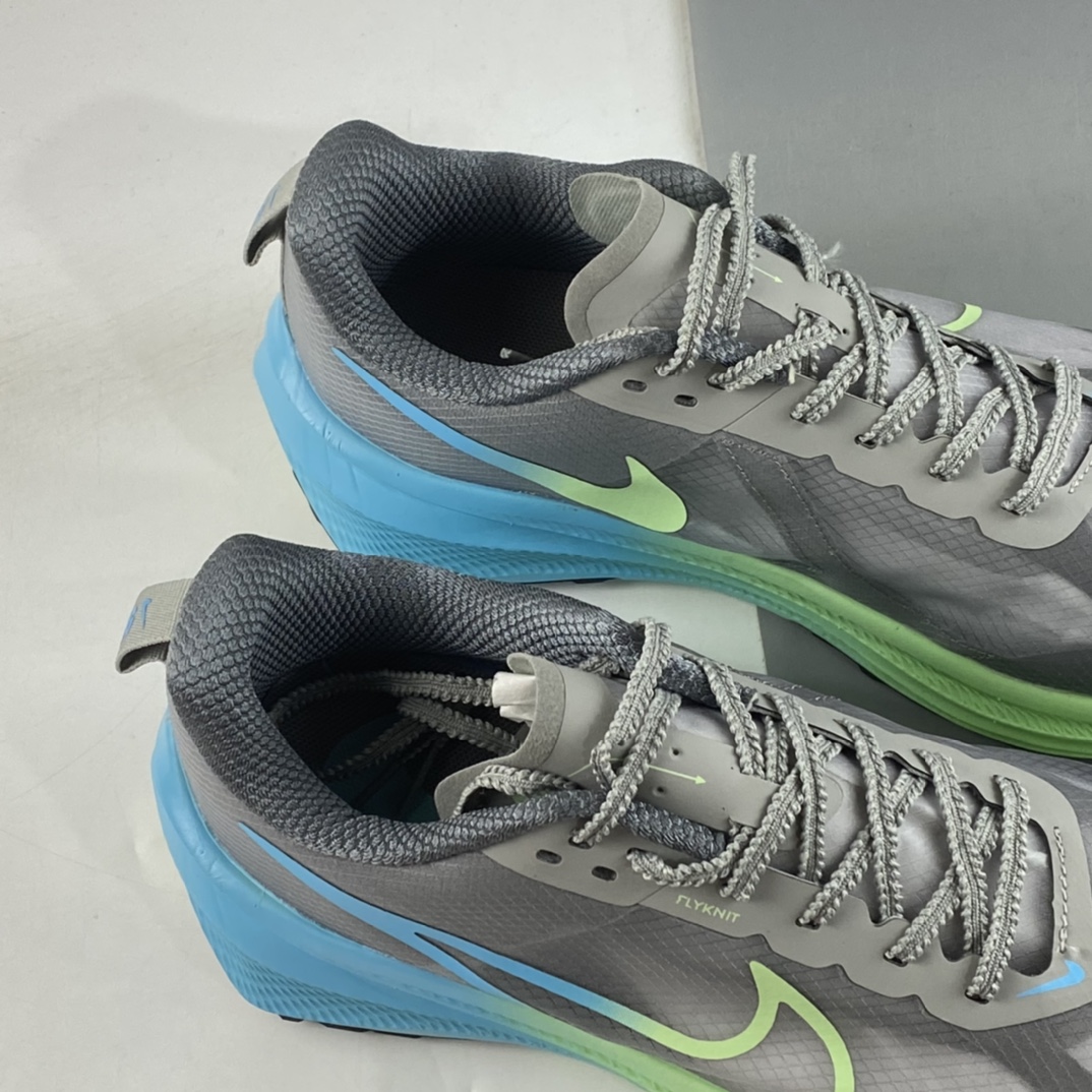 P160 Nike Air Zoom Viale 维亚尔系列低帮轻量慢跑鞋 CW7358-888