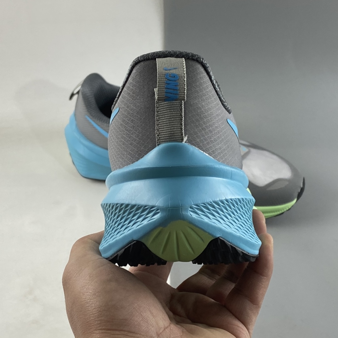 P160 Nike Air Zoom Viale 维亚尔系列低帮轻量慢跑鞋 CW7358-888