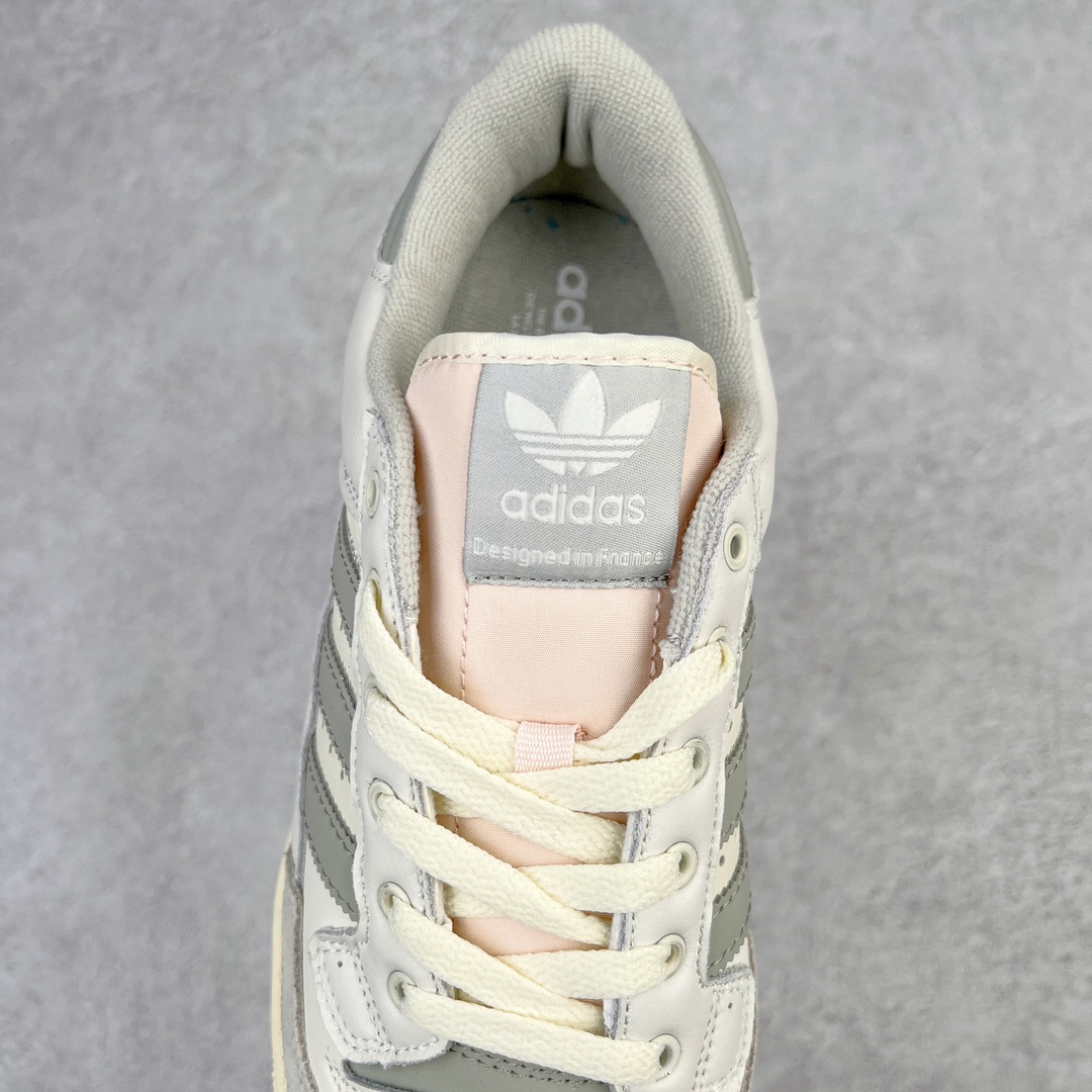 图片[5]-＃特价福利 AD Originals Centennial 85 Low 世纪百年系列低帮复古系带百搭休闲运动板鞋 随着复古风格的流行 不少经典鞋款都以别致的配色和材质重新登场 Originals 也为诞生于80年代 横跨多领域的复古篮球鞋 Centennial 85 Low 赋予两款全新配色 为出街穿搭带来更多选择 此次延续了经典鞋身轮廓 同时两款配色在整体设计上均采用简约百搭的米色鞋面作为基调 其中一款辅以后跟、三条纹以及鞋舌处标签的灰色作为点缀 使整体颜值简约耐看 鞋面都采用柔软麂皮与优质皮革拼接而成 大幅提升鞋款质感的同时也呈现出丰富层次 鞋舌处则辅以对比鲜明的粉色作为点缀 让鞋款百搭的同时又极具辨识度 最后搭载米白色中底与灰色外底 与鞋面配色相呼应 使视觉效果更为统一 尺码：36 36⅔ 37⅓ 38 38⅔ 39⅓ 40 40⅔ 41⅓ 42 42⅔ 43⅓ 44 45-选品中心