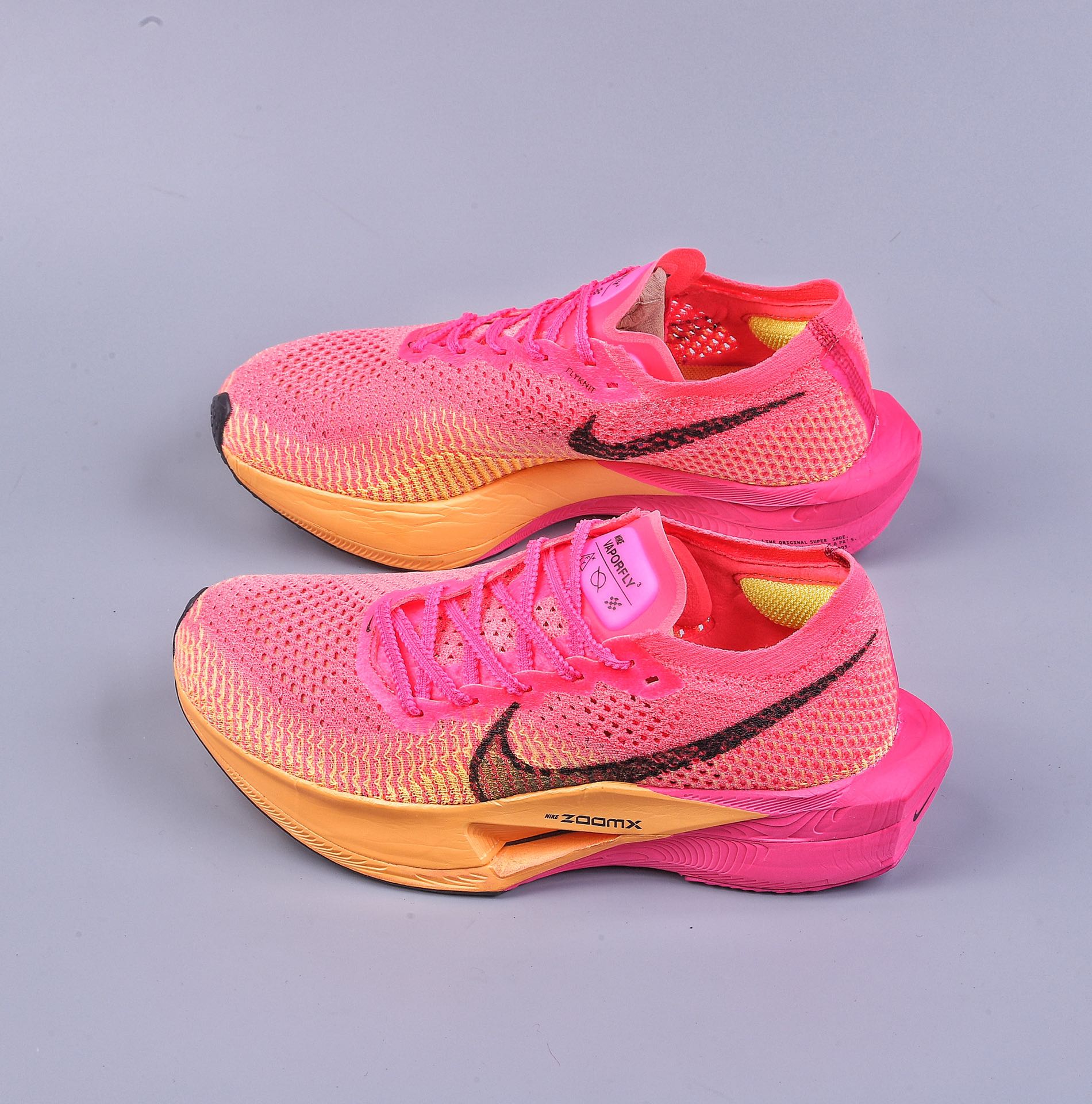 NIKE ZoomX Vaporfly NEXT% 3 马拉松 泡棉超轻缓震运动慢跑鞋 DV4130-688