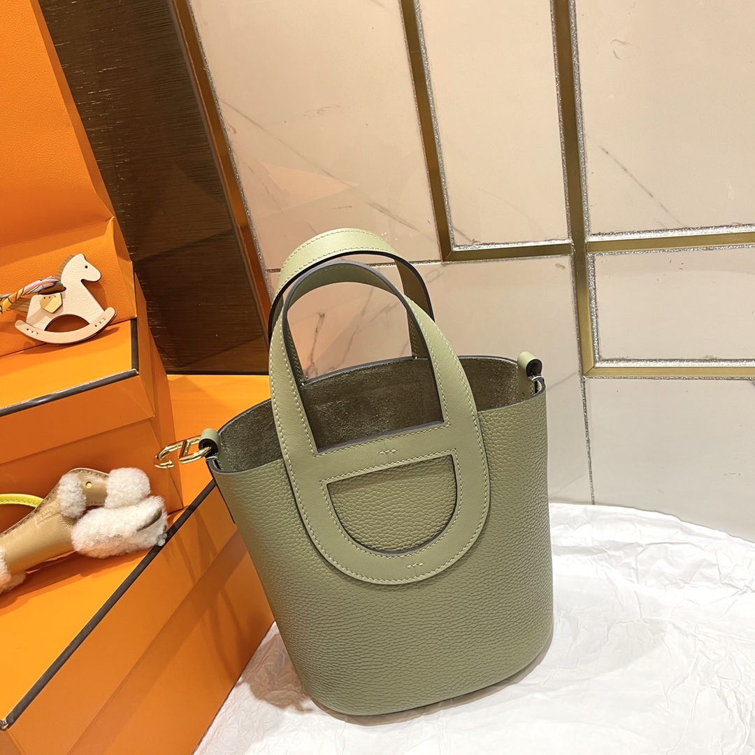 Hermès 1450 Hermes in the loop 18 vegetable basket, handmade wax thread, TC cowhide and swift cowhide, gold buckle, so beautiful