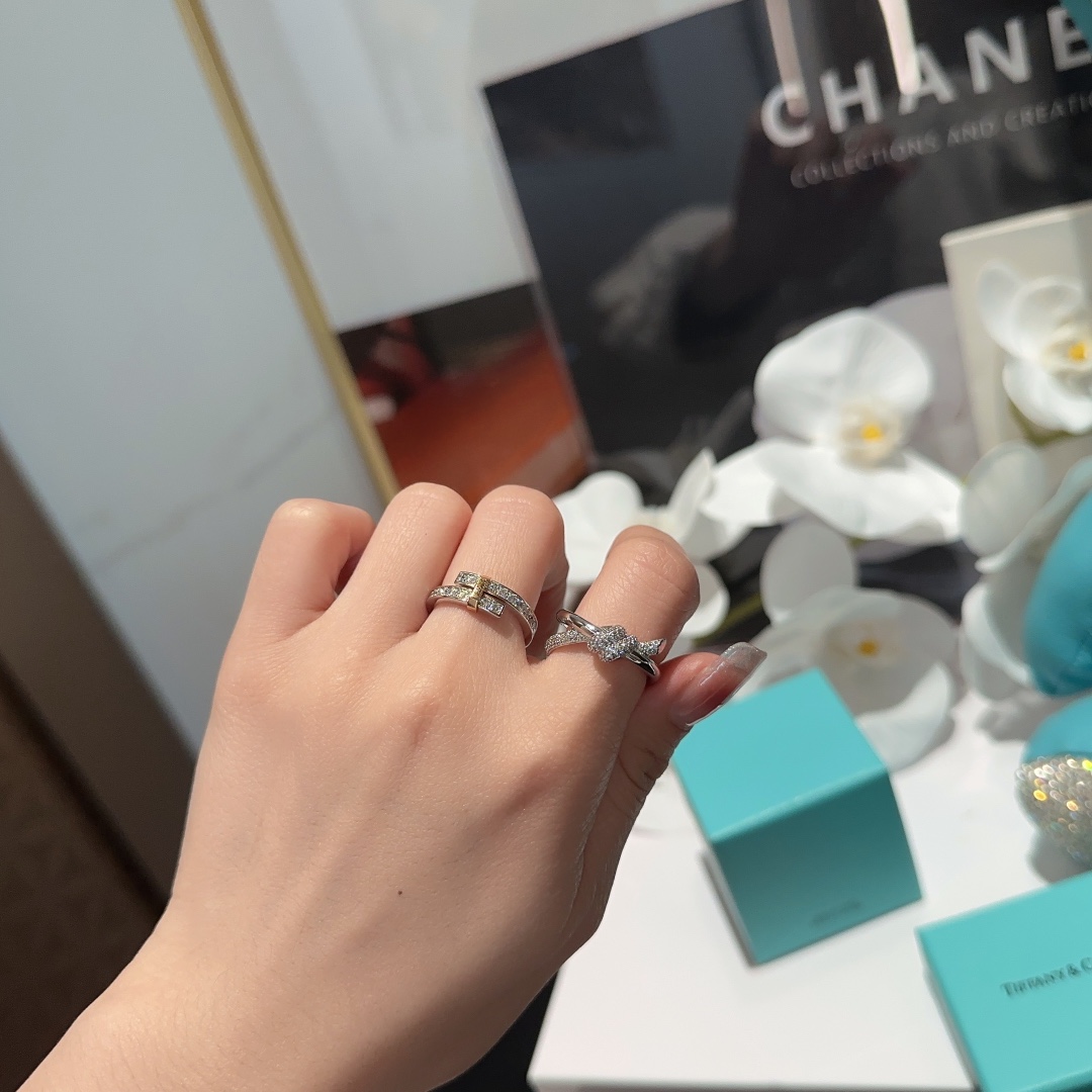 NO:631470,Tiffany Edge/Knot series is coming. Gold edge-shaped diamond ring. Knotted rough diamond ring. Attractive and exquisite high-end single product. Size, ring, Cartier high-end jewelry19860909Tiffany Edge /Knot系列来袭 金棱圈形钻石戒指 打结粗版镶钻戒指 大气精致高级单品 码数,,ring,卡迪亚高端饰品,Jewelry