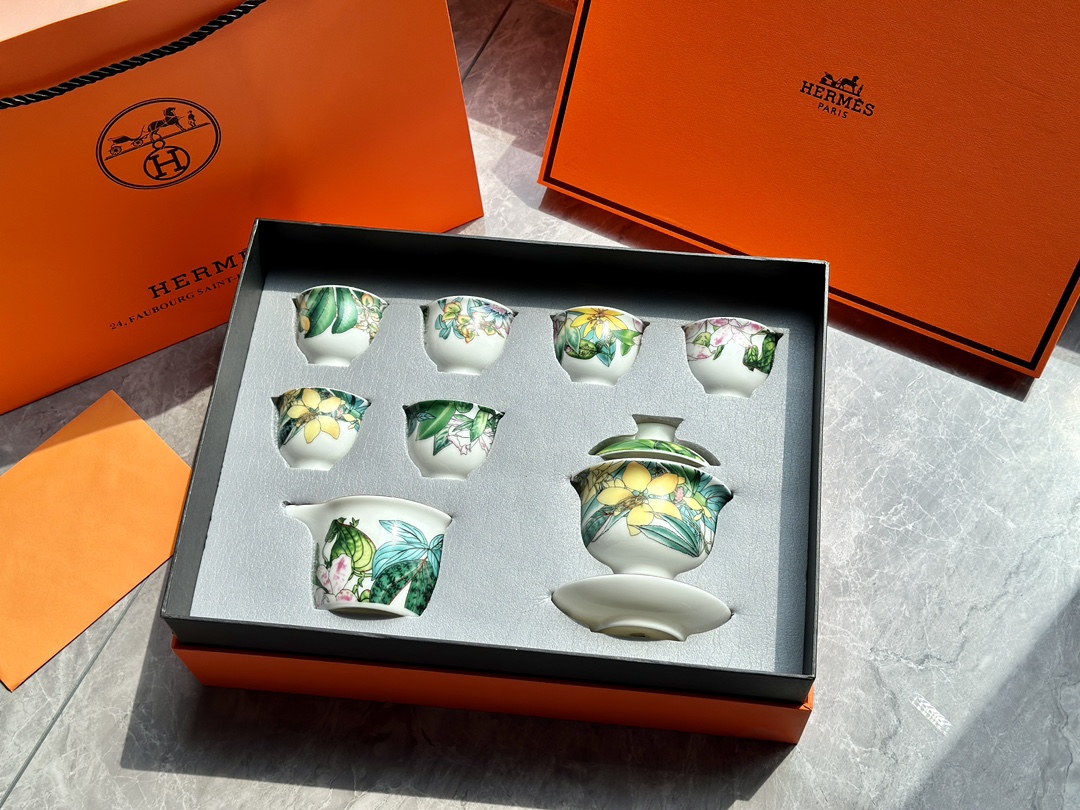 Hermès VIP Exclusive Mutton Fat Jade Porcelain Tea Set - Comprehensive