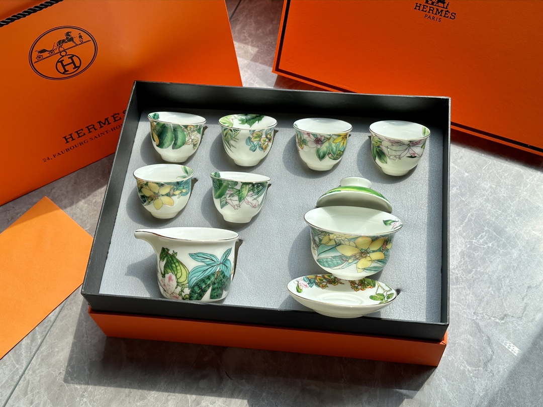 Hermès VIP Exclusive Mutton Fat Jade Porcelain Tea Set - Comprehensive 2