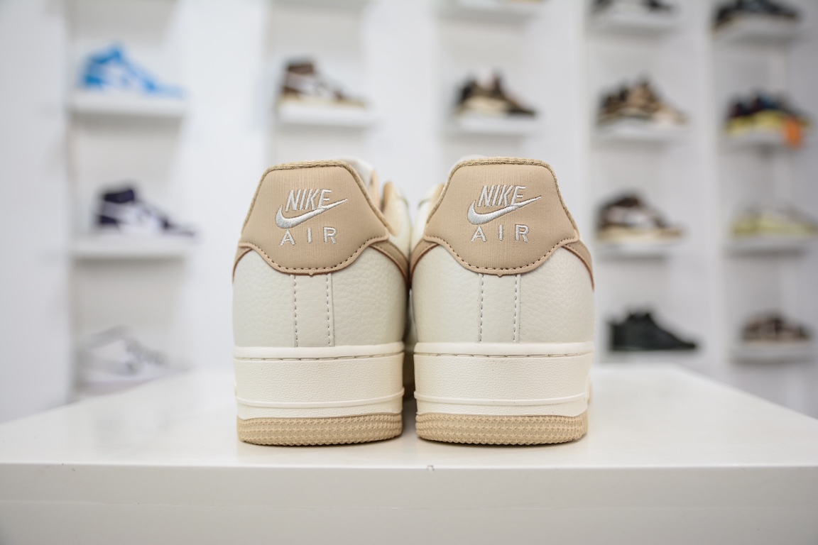 240 小红书爆款 Nike Air Force 1 Low '07 “米卡其”配色低帮空军一号休闲板鞋 GR5263-023