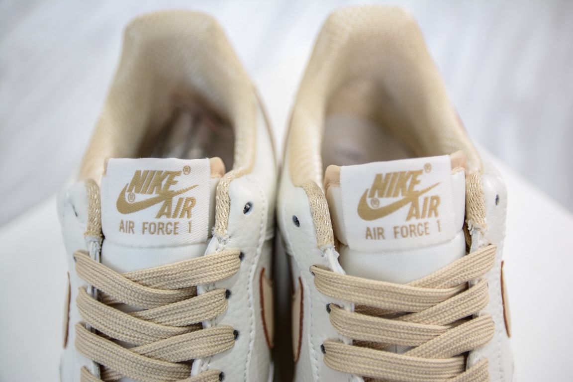 240 小红书爆款 Nike Air Force 1 Low '07 “米卡其”配色低帮空军一号休闲板鞋 GR5263-023