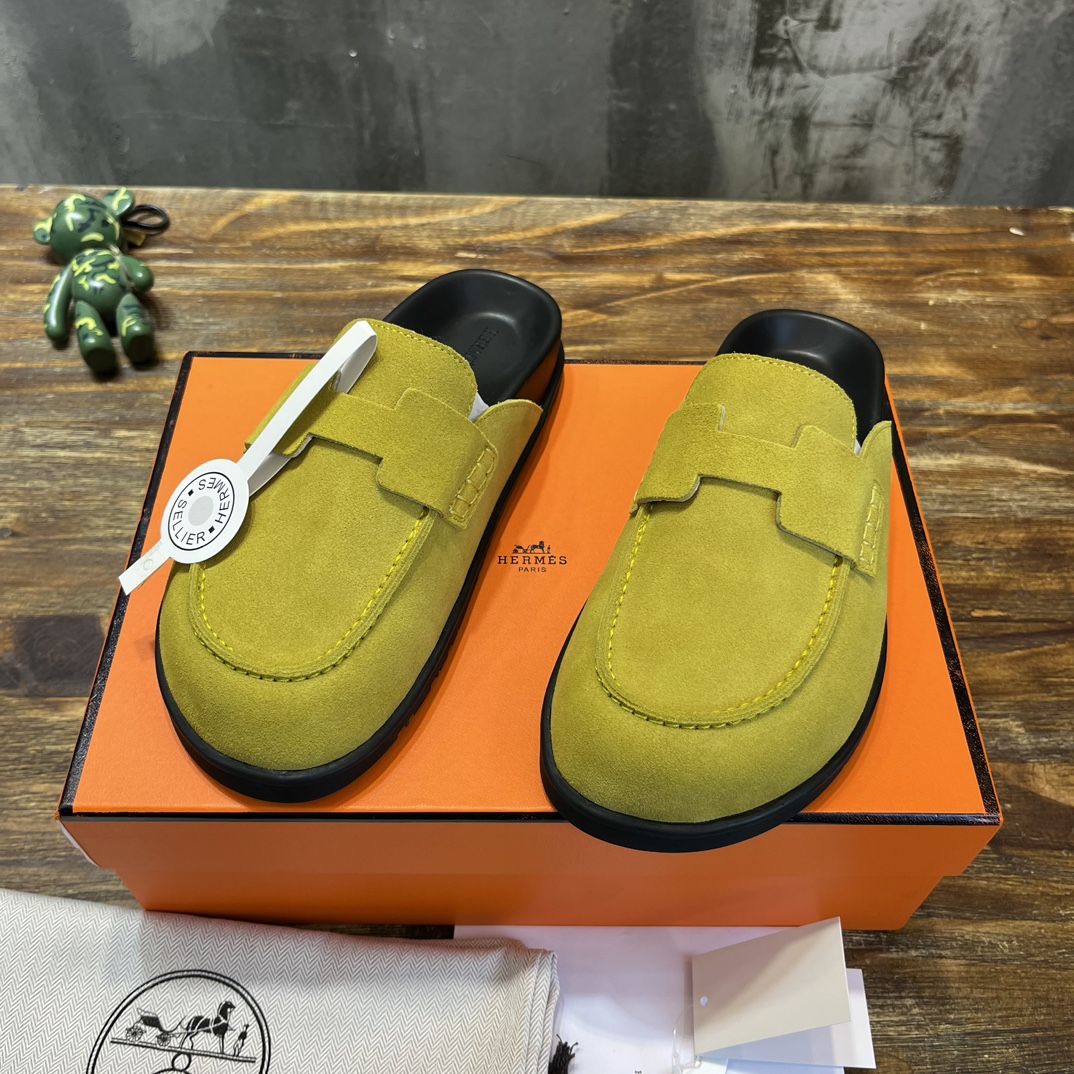 Hermès HERMES 爱马仕呆萌穆勒半拖勃肯鞋 夏天真的太需要百搭拖鞋了，怎么搭配都 ，随意且高级的感觉