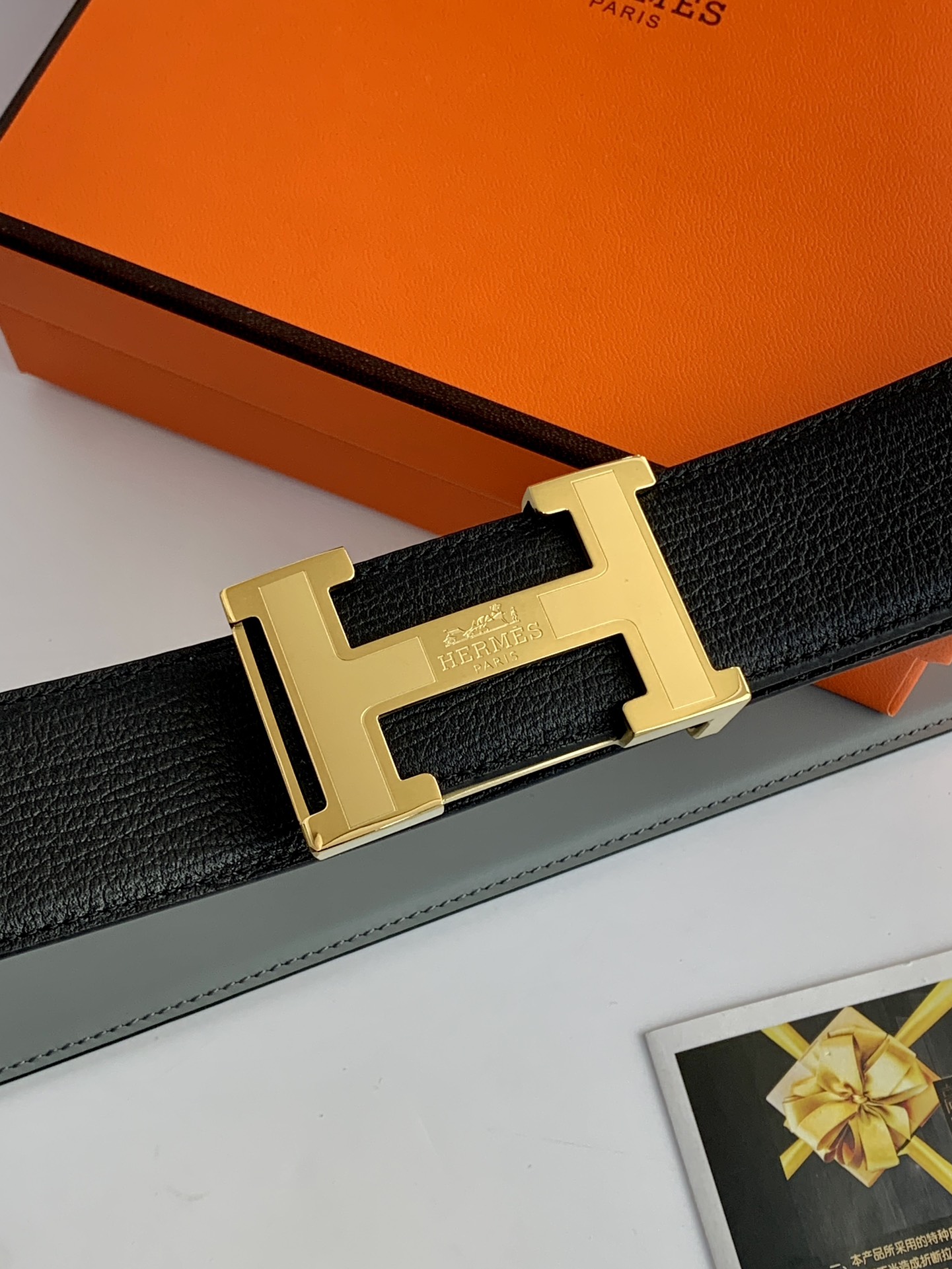 Hermès 代购级 爱马仕 ，宽度3.8cm，内衬灰色小牛皮，搭配 新款钢扣.工艺精湛、手感柔软、细腻，高端定制，之作
