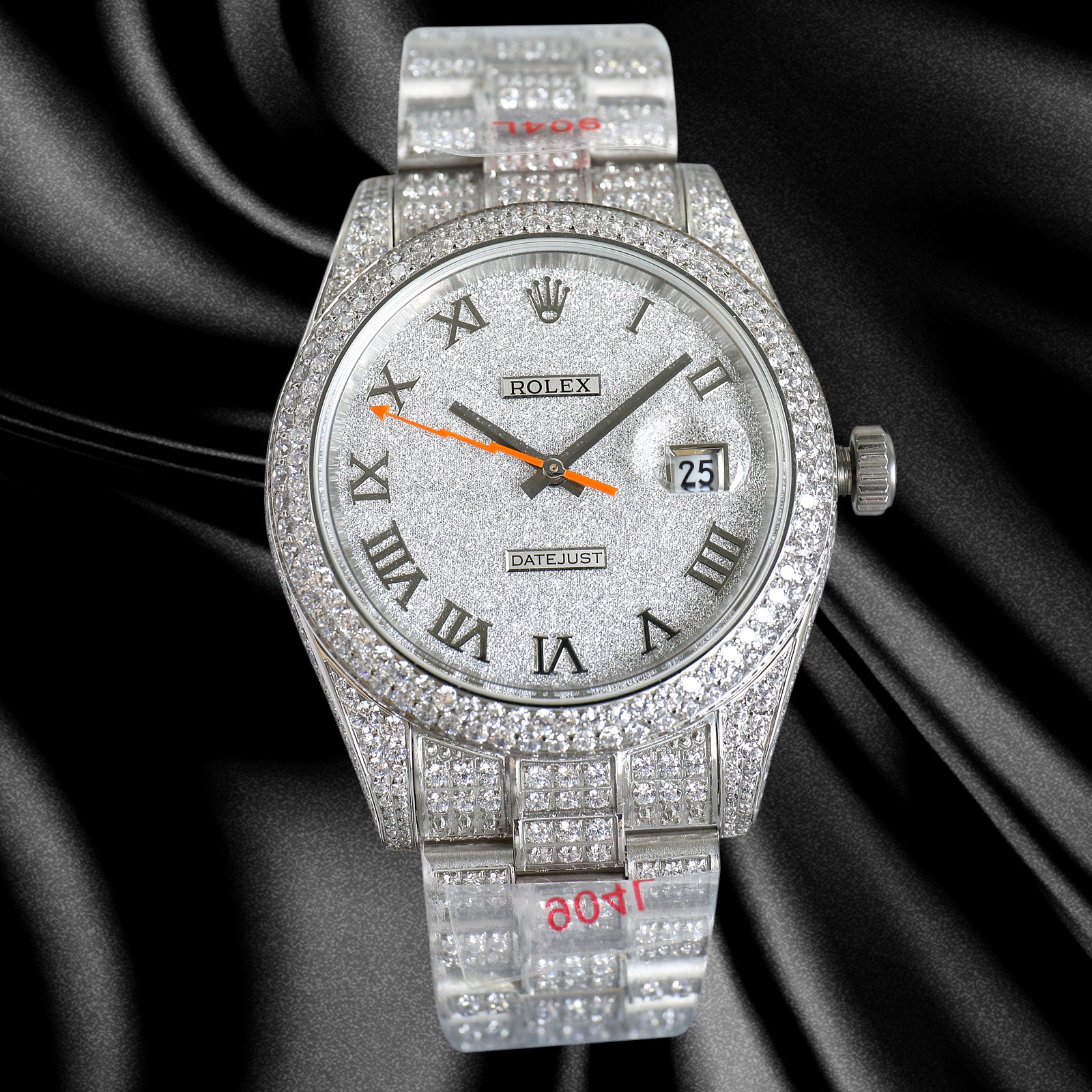 NO:337460,The highest configuration!  High-definition real shots, luxurious diary full diamond style in the bright starry sky!  !  41mm original diameter!  Adopt a fully automatic mechanical movement with a transparent back!  Rolex luxury 18k nanotechnology!  Fully full of diamond original watch strap!  +AAA zircon carefully crafted!  Identify the inlaying process not the ordinary drilling process on the market!  !  (Not human factors dropping the drill within 5 years for free) Make the light shining effect better!  Best gift gifts!  Brand new paired with full diamond steel belt!  It adopts fully automatic imported mechanical movement (pure imported movement! Non-artificial warranty for 5 years), sapphire anti-scratch glass mirror, 18k vacuum plating will never fade, the best luxury recommendation for gifts!  ,,rolex19860909最高配置！高清实拍 璀璨星空奢华日志满钻款！！41mm原装直径！采用背透全自动机械机芯！劳力士奢华18k纳米技术！全满钻原装表带！+颗AAA锆石精心打造！认准镶嵌工艺非市面上贴钻普通工艺！！（非人为因素5年内掉钻免费补钻）使的灯光下闪耀效果更佳！送礼最佳！全新搭配全满钻钢带！采用全自动进口机械机芯（纯进口机芯！非人为质保5年）,蓝宝石防刮花玻璃镜面,18k真空电镀永不掉色,送礼最佳奢华推荐！,,rolex,Watch