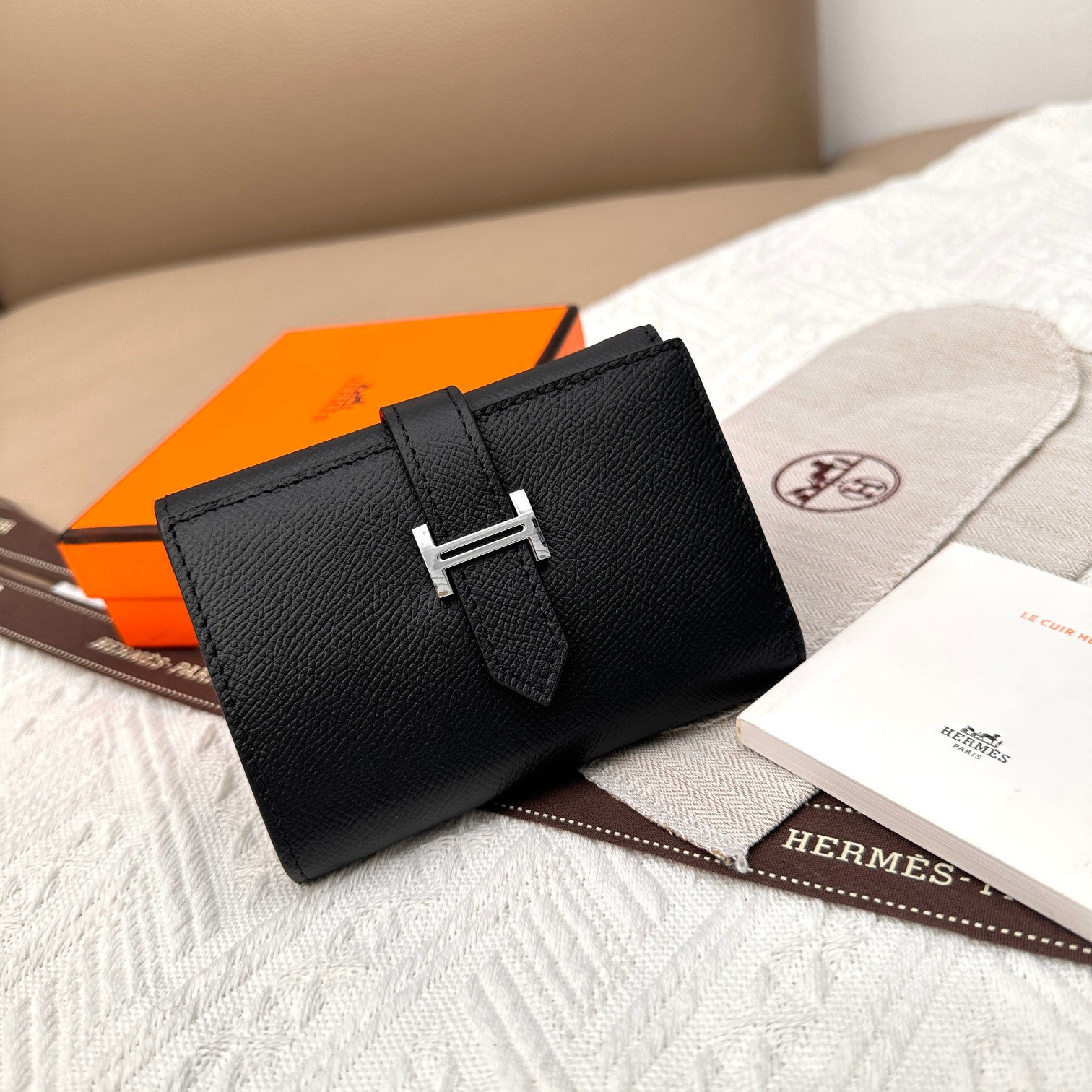 Hermes Togo Leather Tri-Fold Wallet with Silver Hardware - Compact Design 2 a1678613378767 4172