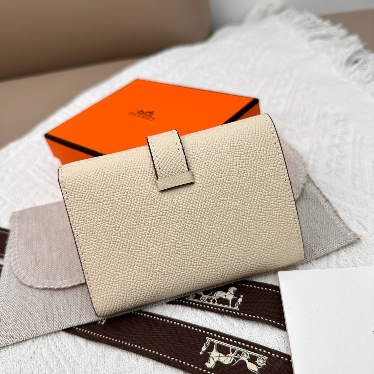Hermes Togo Leather Compact Wallet, Trifold Design with Silver Buckle, 10x12CM 6 a1678614651362 4725