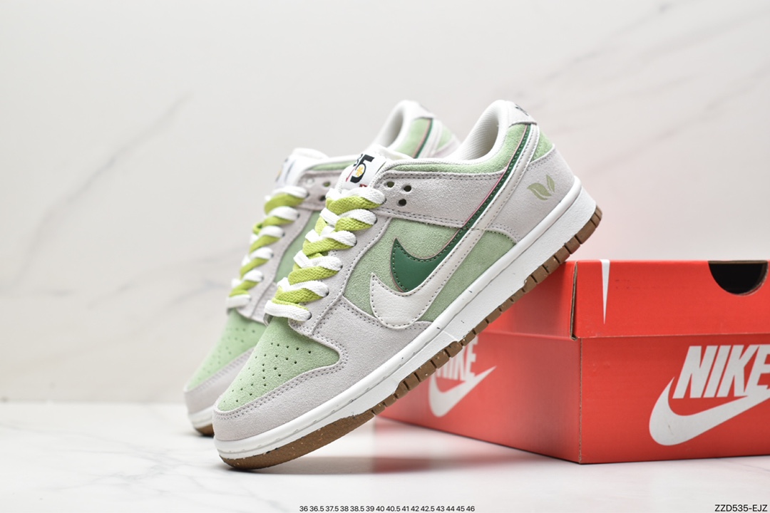 Nike Dunk Low SE “85” 白绿双勾四叶草 DO9457-100