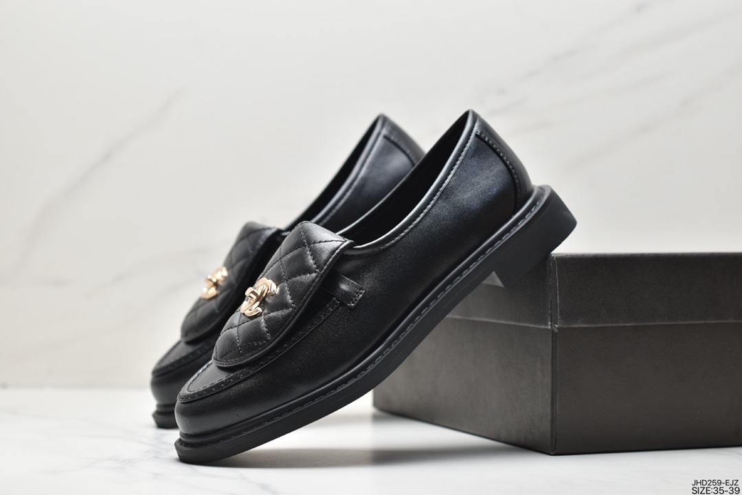 [Xiaoxiangfeng] The new buckle loafers are exquisite retro small leather shoes