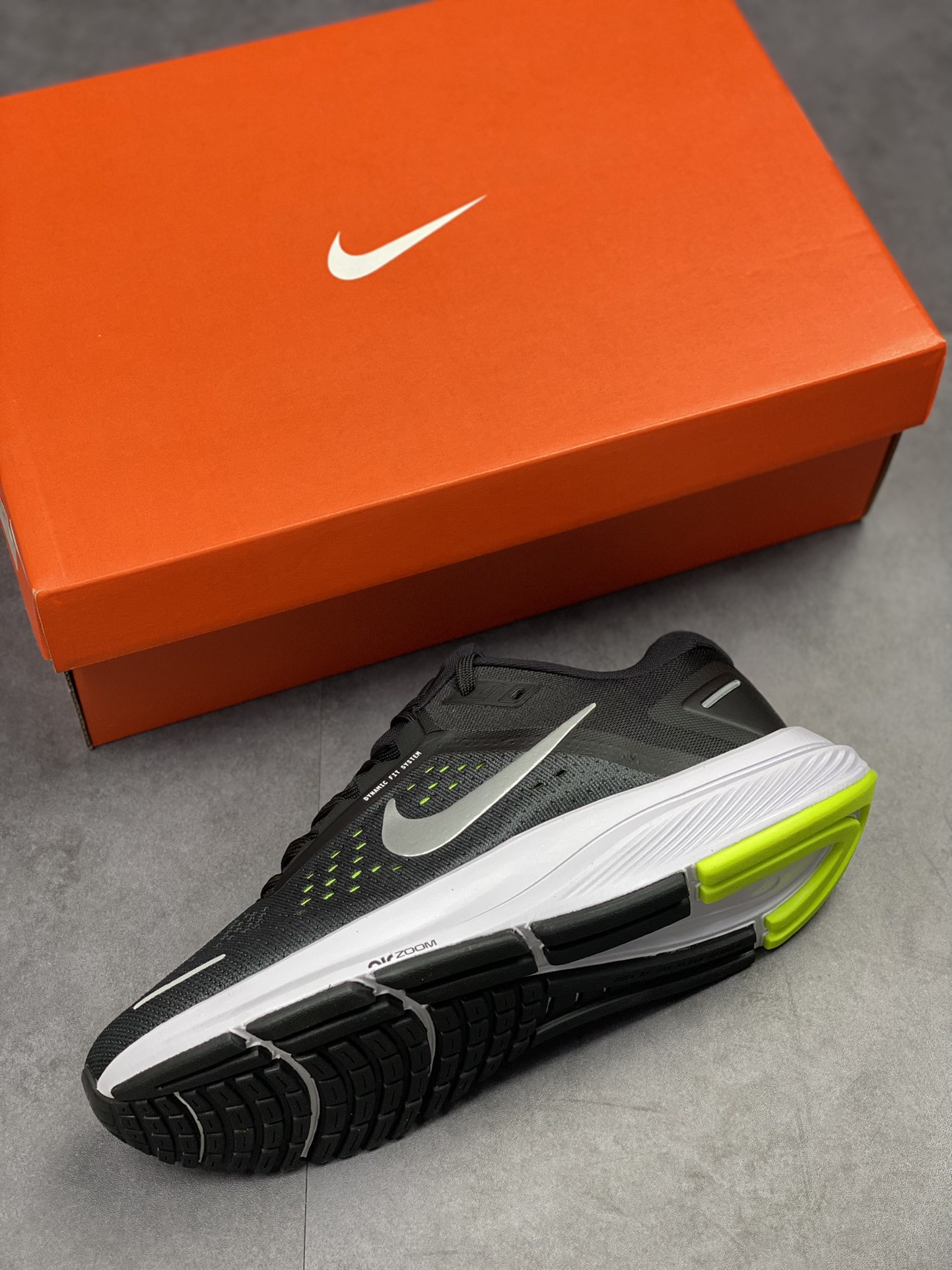 Nike Air Zoom Structure 登月 23代 网面透气跑鞋 CZ6720-010