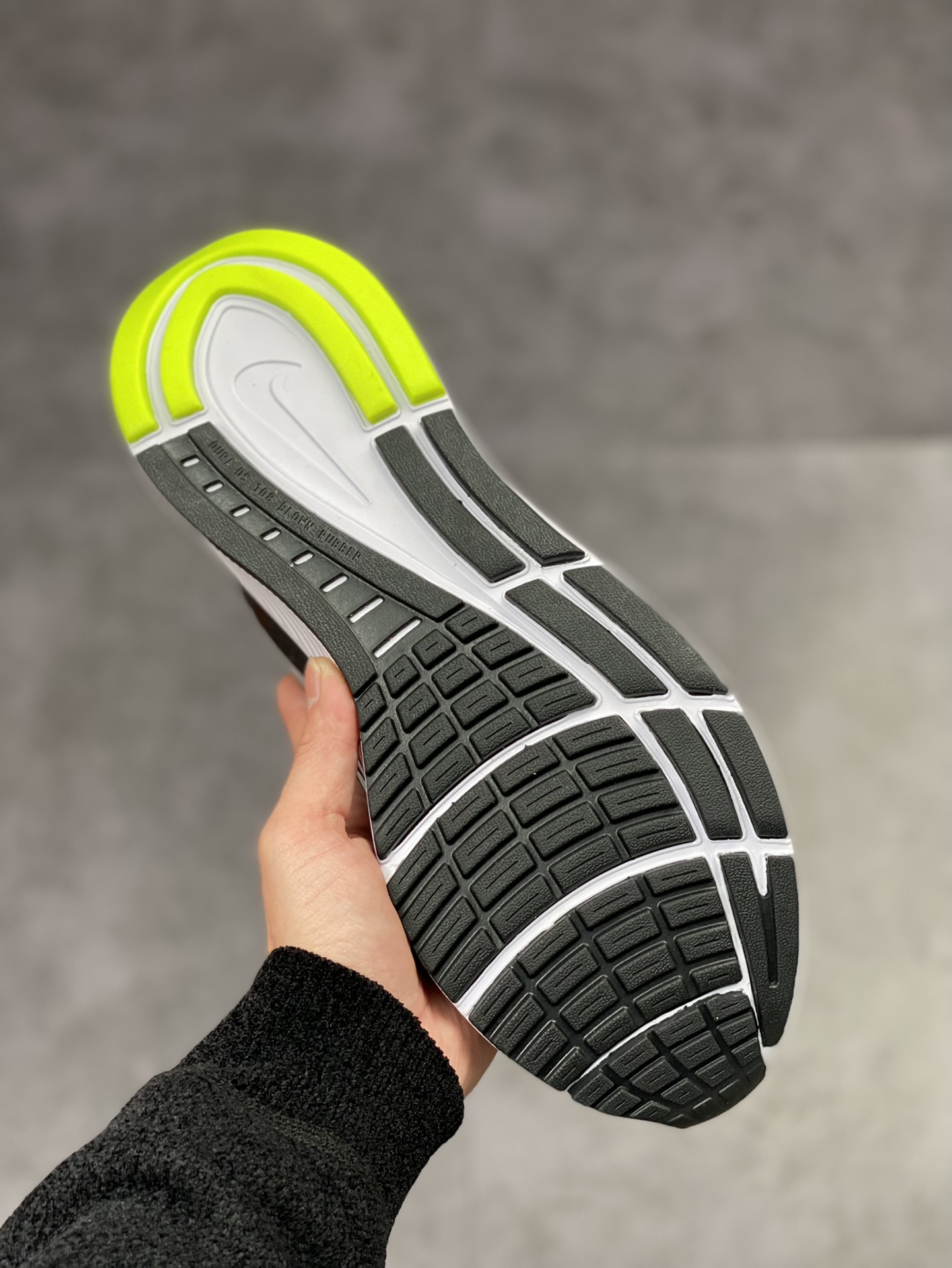 Nike Air Zoom Structure 登月 23代 网面透气跑鞋 CZ6720-010