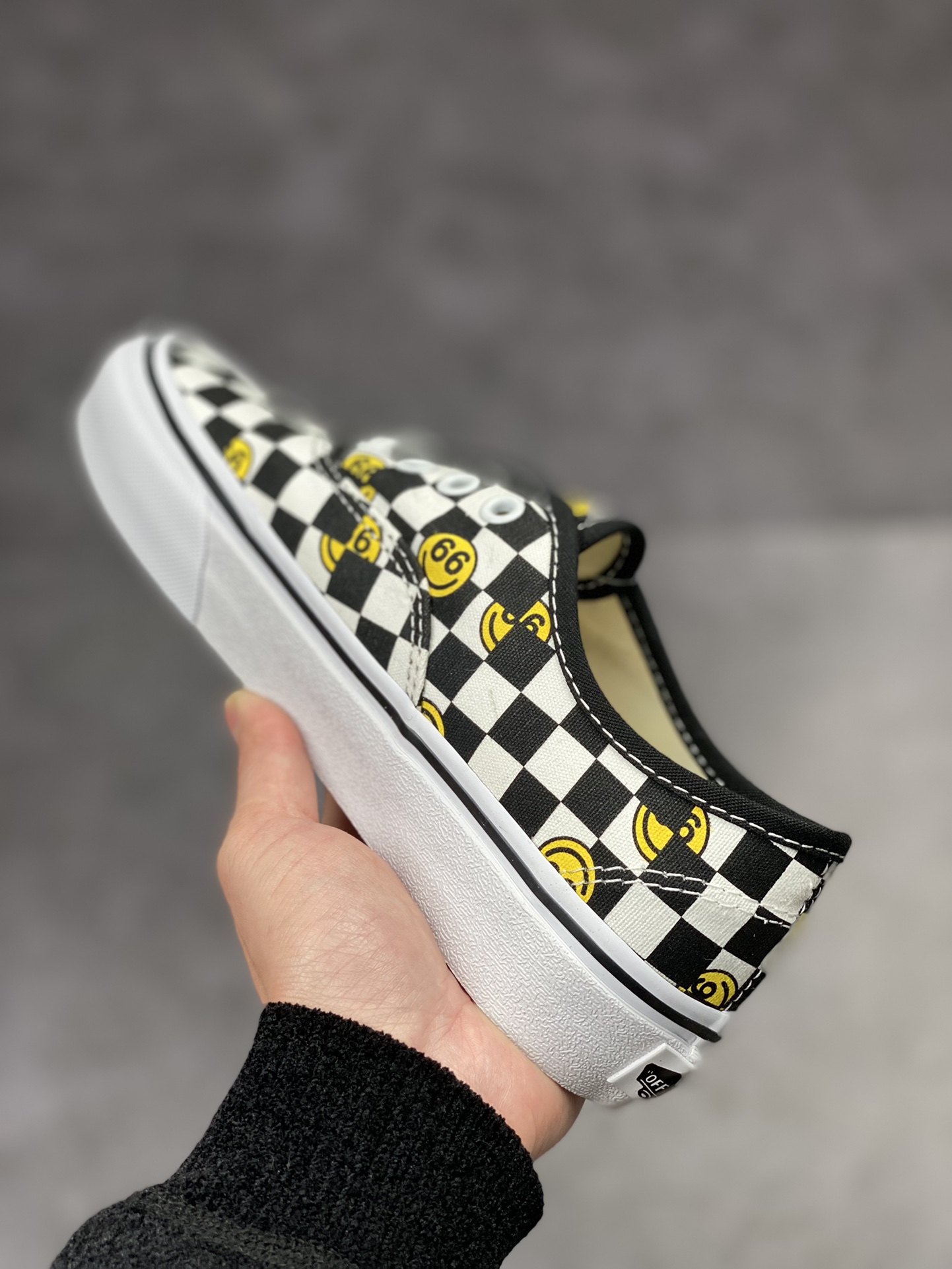 Vans official Authentic black and white checkerboard 66 smiley print men's shoes women's shoes canvas shoes VN000EE3BP9