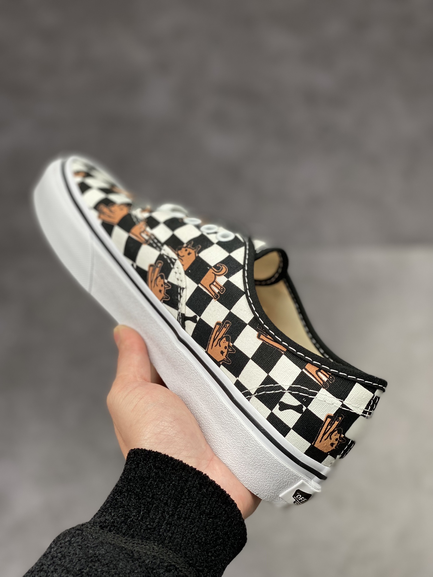 Vans official Authentic black and white checkerboard funny puppy print men's shoes women's shoes canvas shoes VN0A5KS9BP6