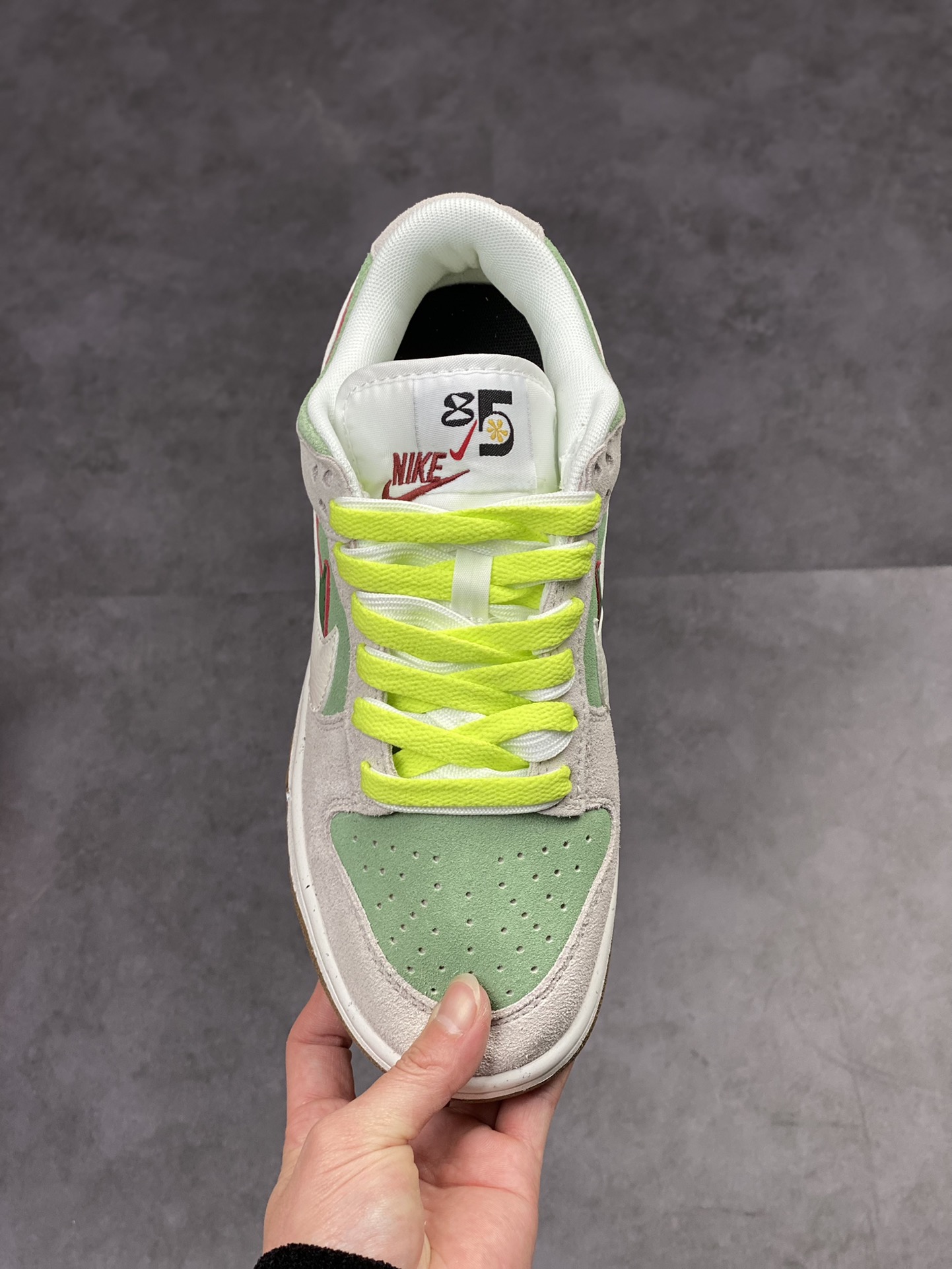 Nike Dunk Low SE “85” 灰绿双勾 DO9457-108