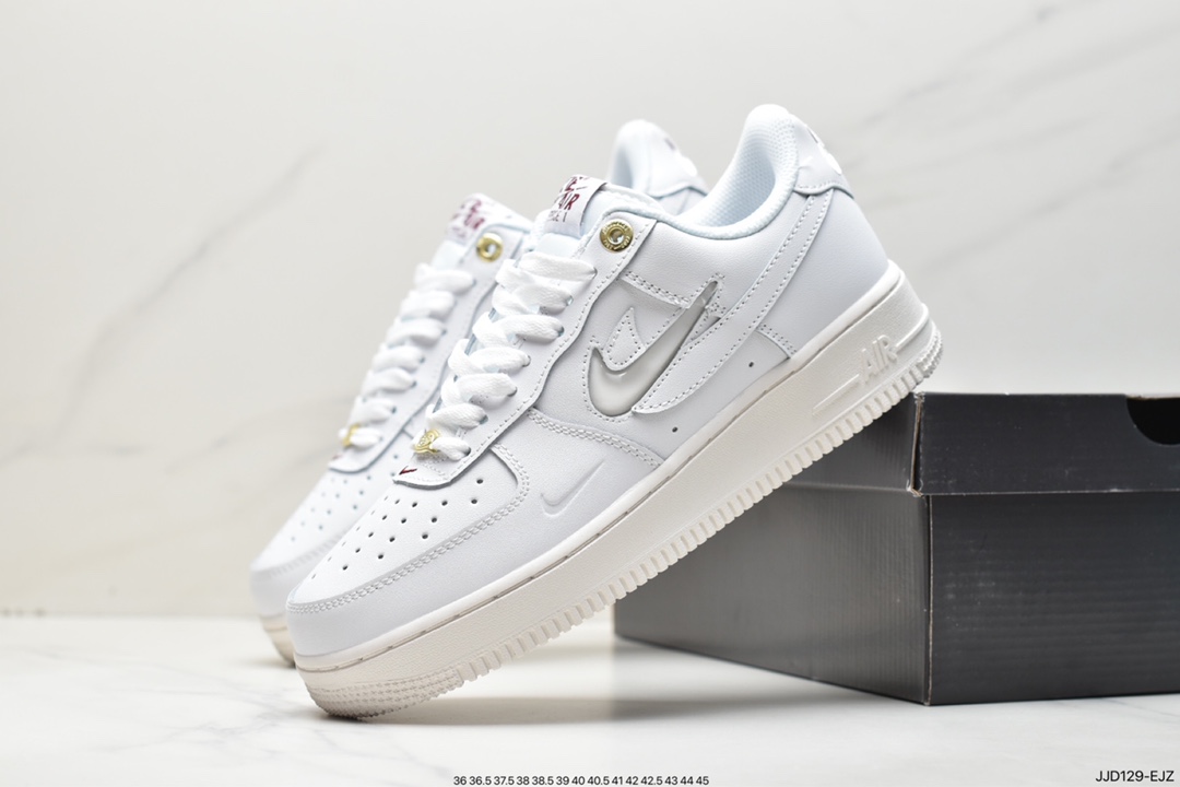 Nike Air Force 1 Low '07 PRM 40周年 米色 空军一号低帮运动休闲板鞋 DQ7664-100