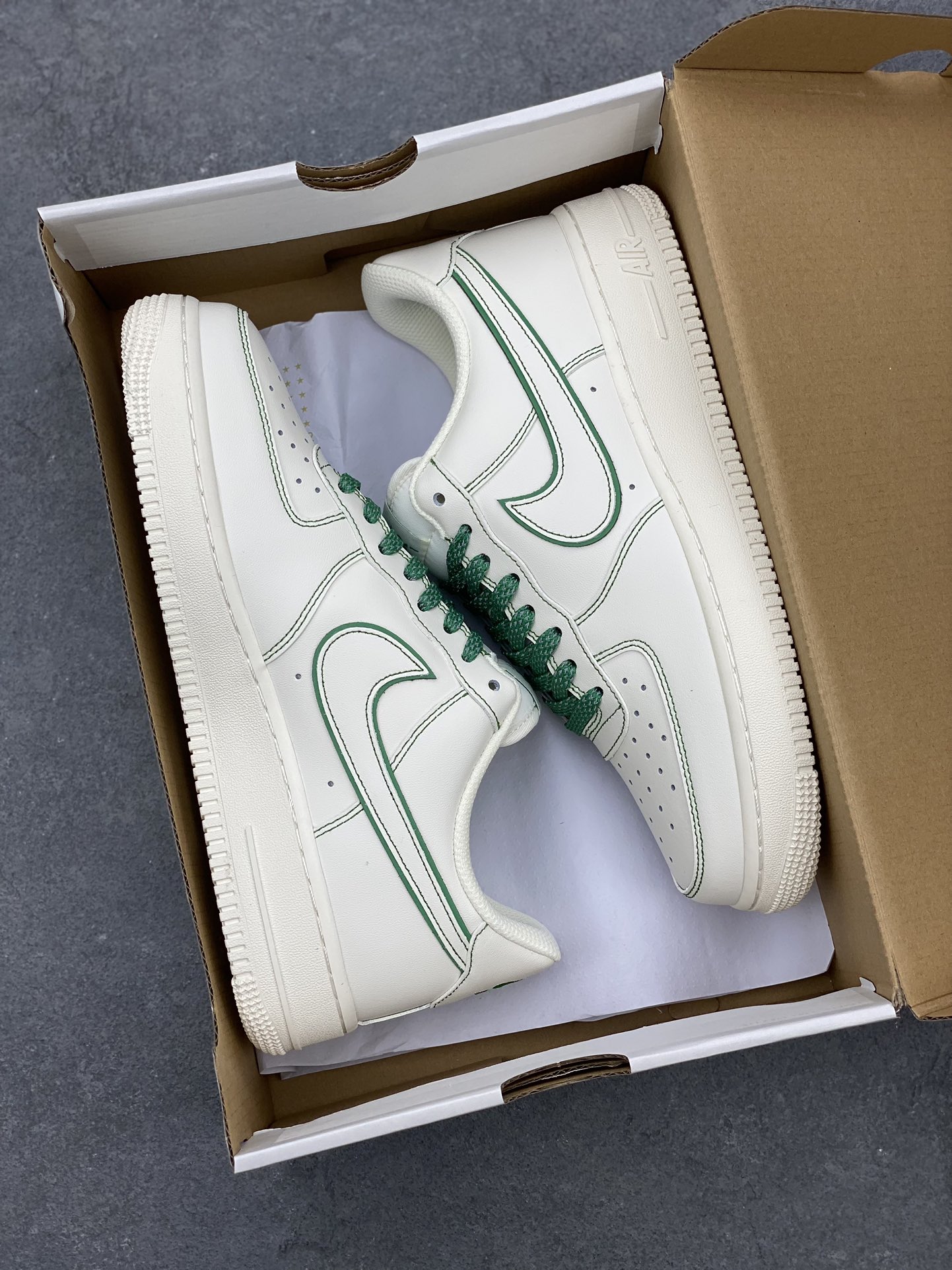 Nike Air Force 1 Low '07 'Hare' White Green Casual Sneakers 10 i1678567379 8618 8