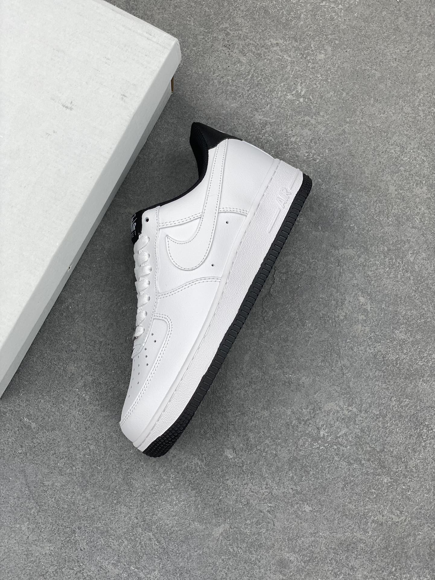 Nike Air Force 1 '07 Black Bottom: Iconic Style, Ultimate Comfort Sneakers 8 i1678568790 7082 6