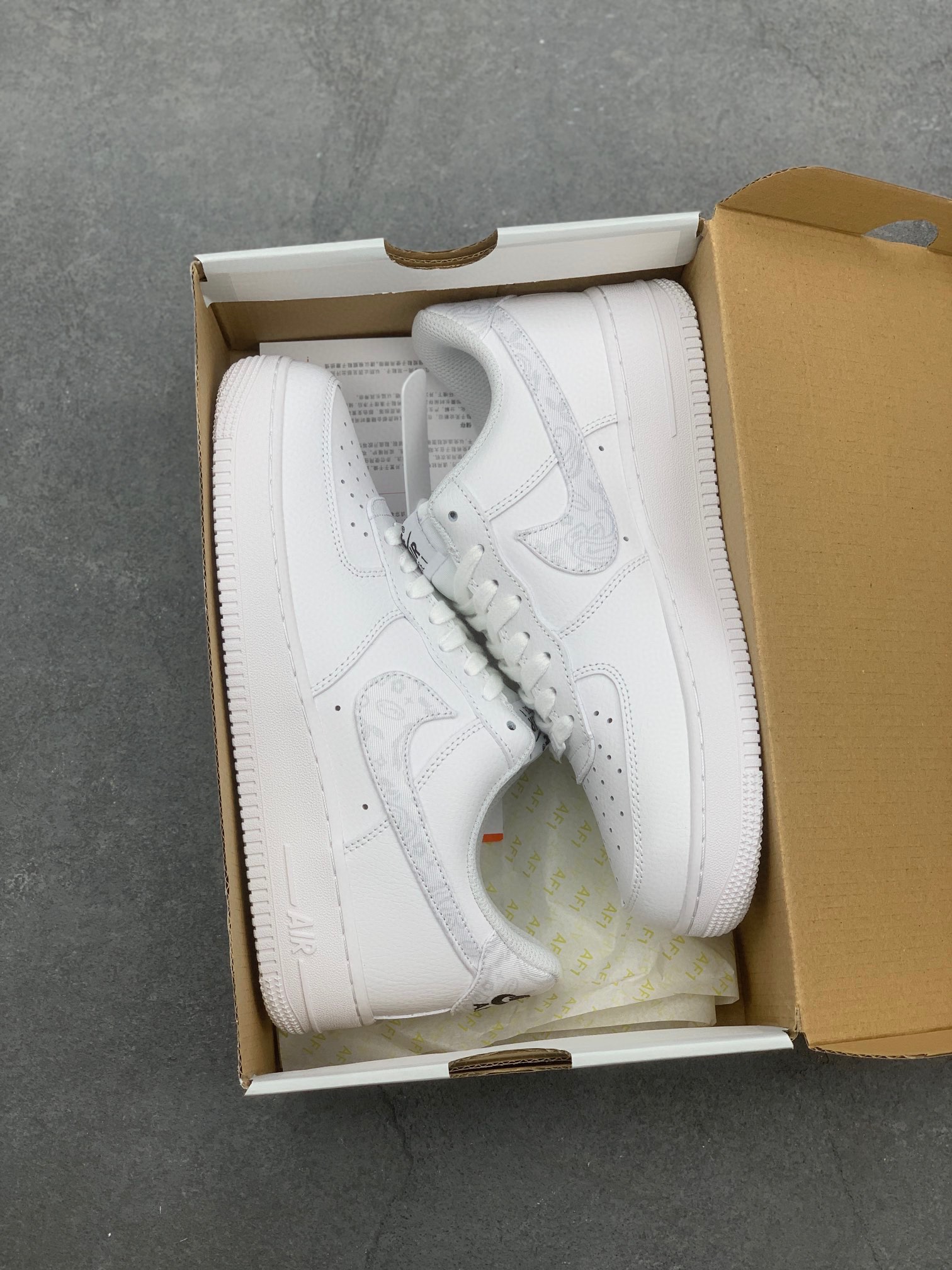 Nike Air Force 1 Low 'Grey White Paisley' Casual Shoes DJ9942-100 10 i1678569763 7308 8