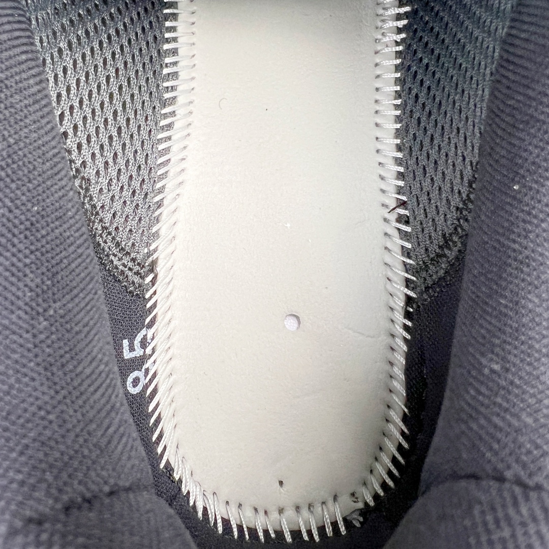 图片[9]-＃TG纯原 NK Zoom Structure 23 登月23代网面透气跑步鞋 CZ6720-010 原档案数据原厂网纱 正确高频花纹 前后掌内置Zoom Air气垫 原装MD大底 脚感完美还原 原盒原配 QC检验、钢印 俱全 原底科技 同步原版 脚感堪比Boost 实拍调校N版已经零色差零失真 百分百还原实物色彩所见即所得 不存在货不对板色差等低级问题 选购参考实物拍摄 不混卖不参货 只用心做好货严格选品 承诺混一赔十 尺码：36 36.5 37.5 38 38.5 39 40 40.5 41 42 42.5 43 44 44.5 45-选品中心