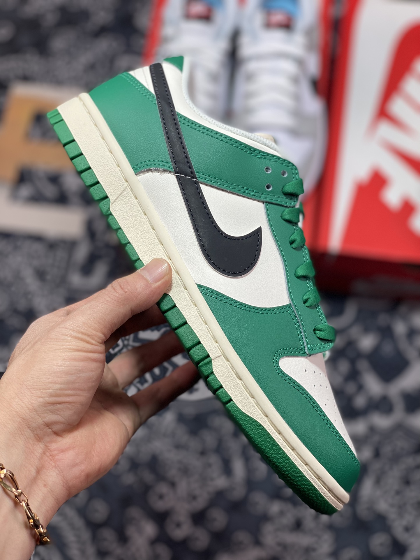 Nike SB Dunk Low”Lottery”扣篮系列低帮“白深绿黑刮刮乐钩子”DR9654-100