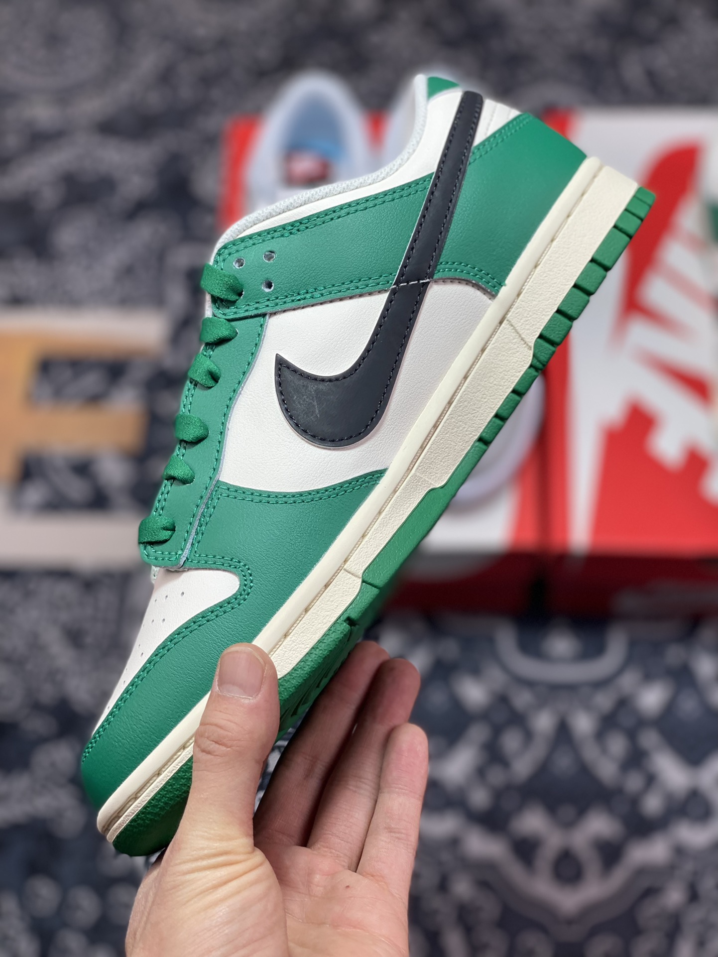 Nike SB Dunk Low”Lottery”扣篮系列低帮“白深绿黑刮刮乐钩子”DR9654-100