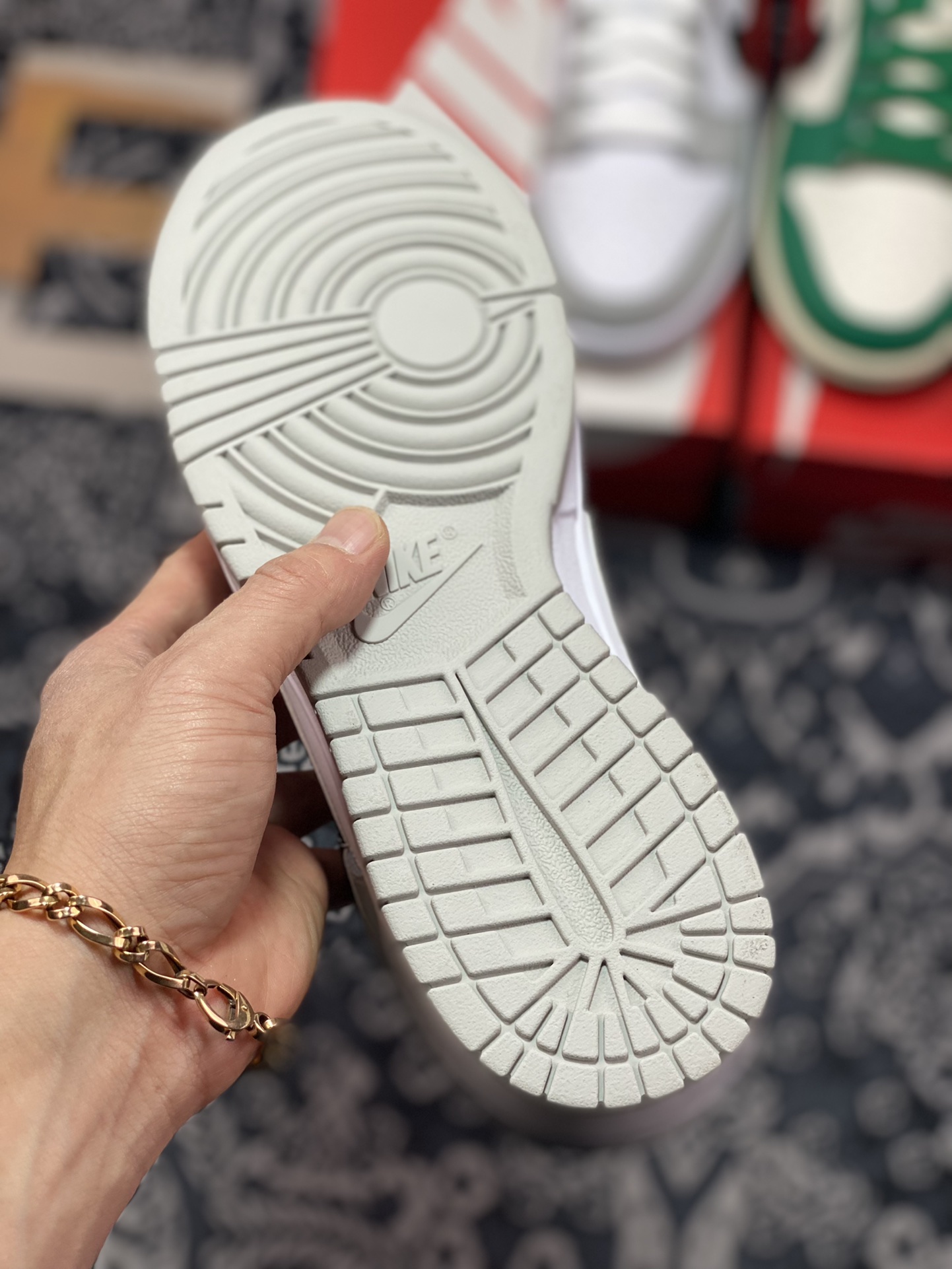 Nike SB Dunk Low”Lottery”扣篮系列低帮滑板板鞋“浅灰灰白黑刮刮乐”DR9654-001
