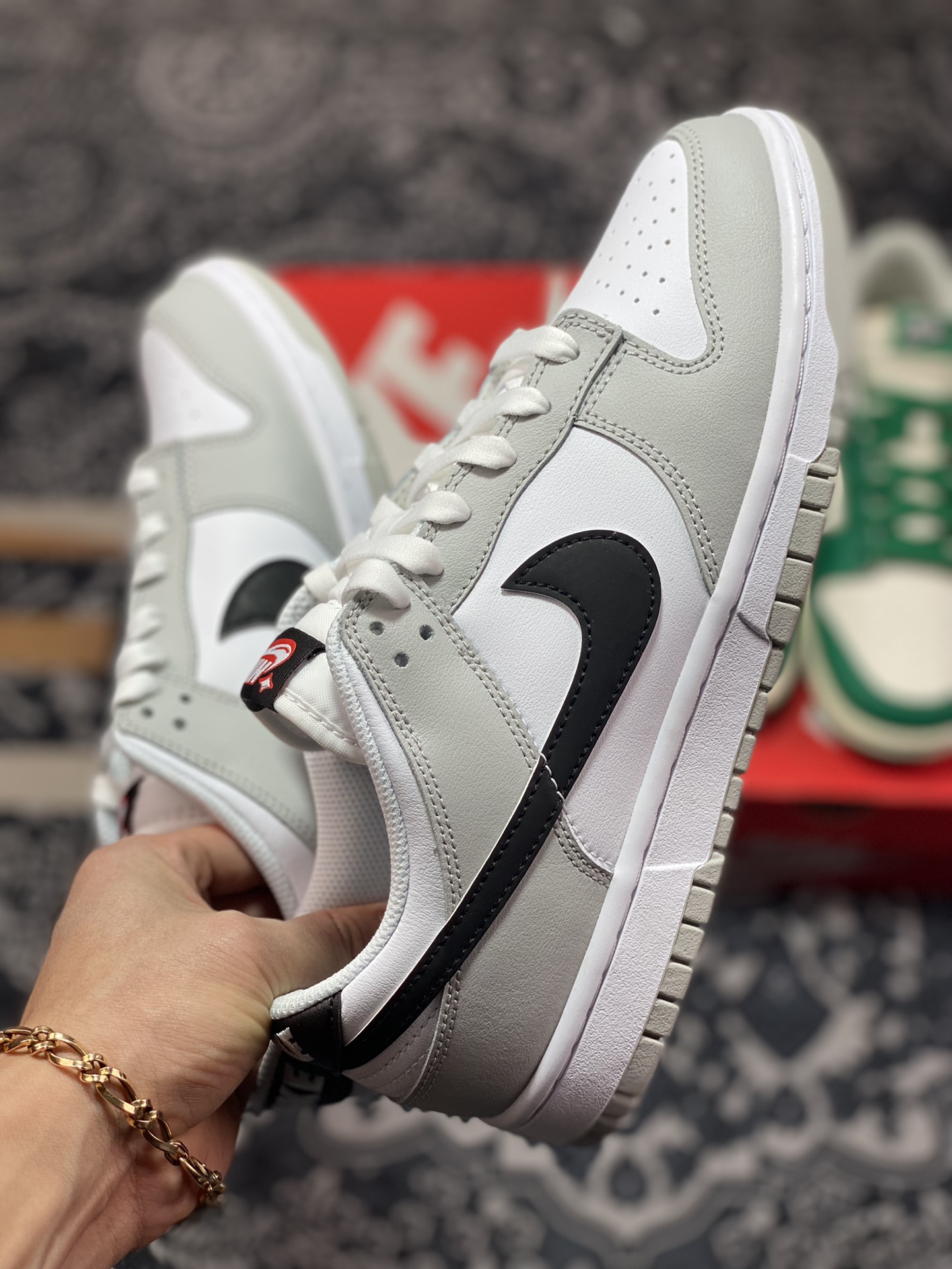 Nike SB Dunk Low”Lottery”扣篮系列低帮滑板板鞋“浅灰灰白黑刮刮乐”DR9654-001