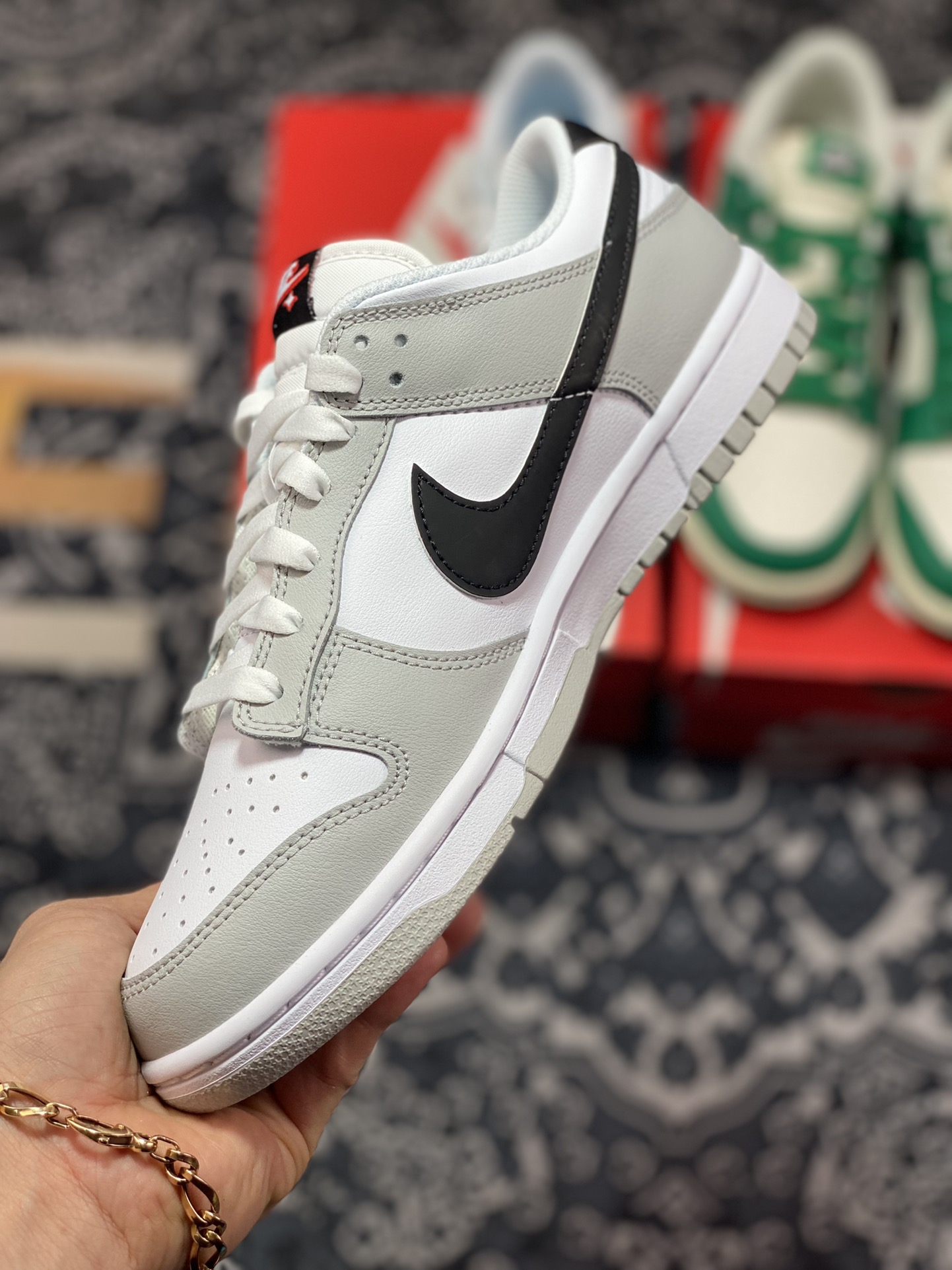 Nike SB Dunk Low”Lottery”扣篮系列低帮滑板板鞋“浅灰灰白黑刮刮乐”DR9654-001