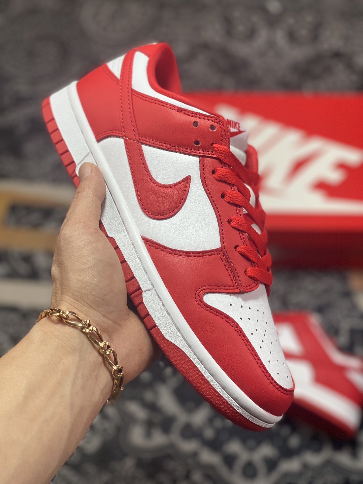 Nike SB Dunk Low SP”University Red”扣篮板鞋“圣约翰大学红白红”CU1727-100