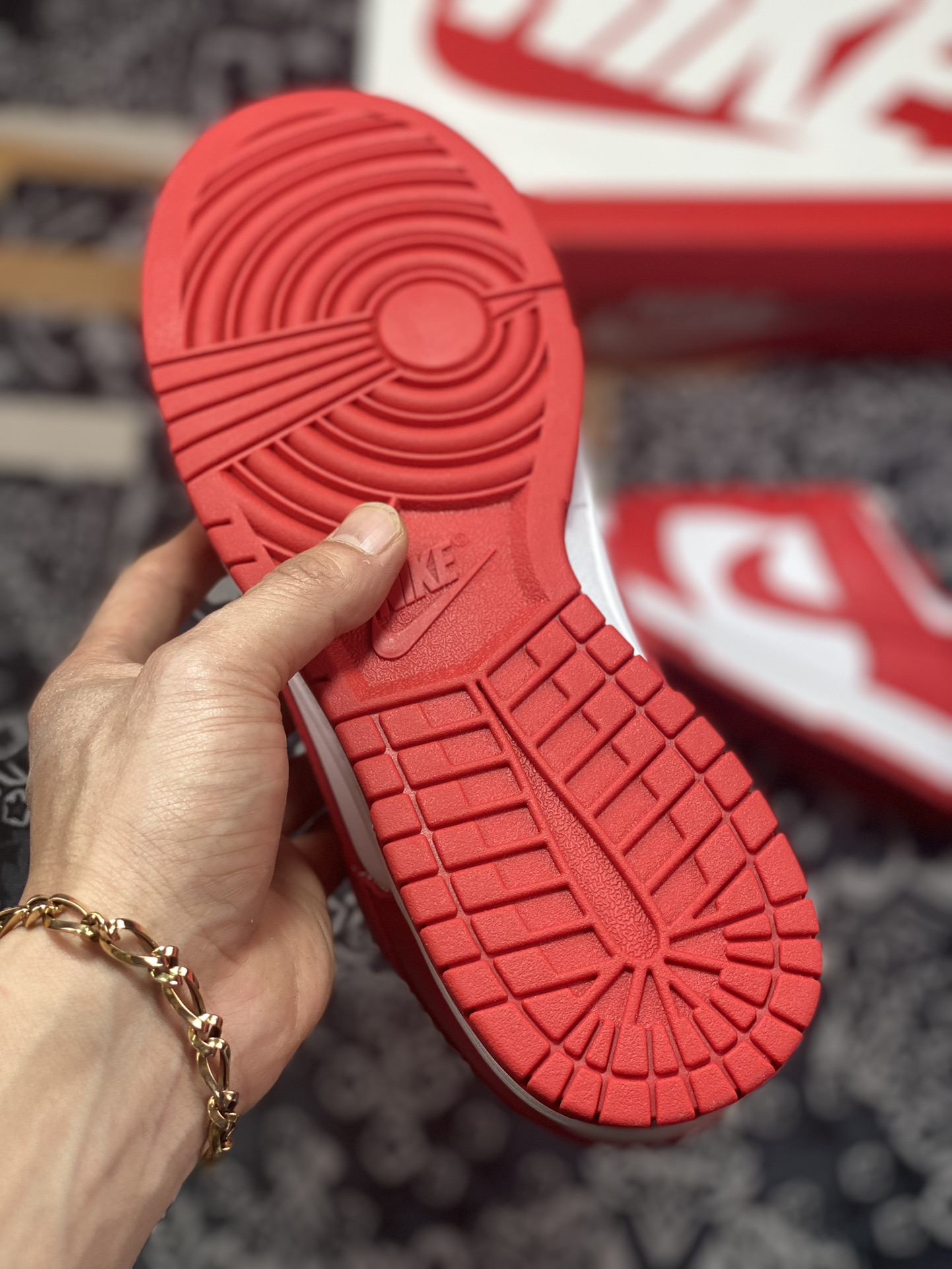 Nike SB Dunk Low SP”University Red”扣篮板鞋“圣约翰大学红白红”CU1727-100