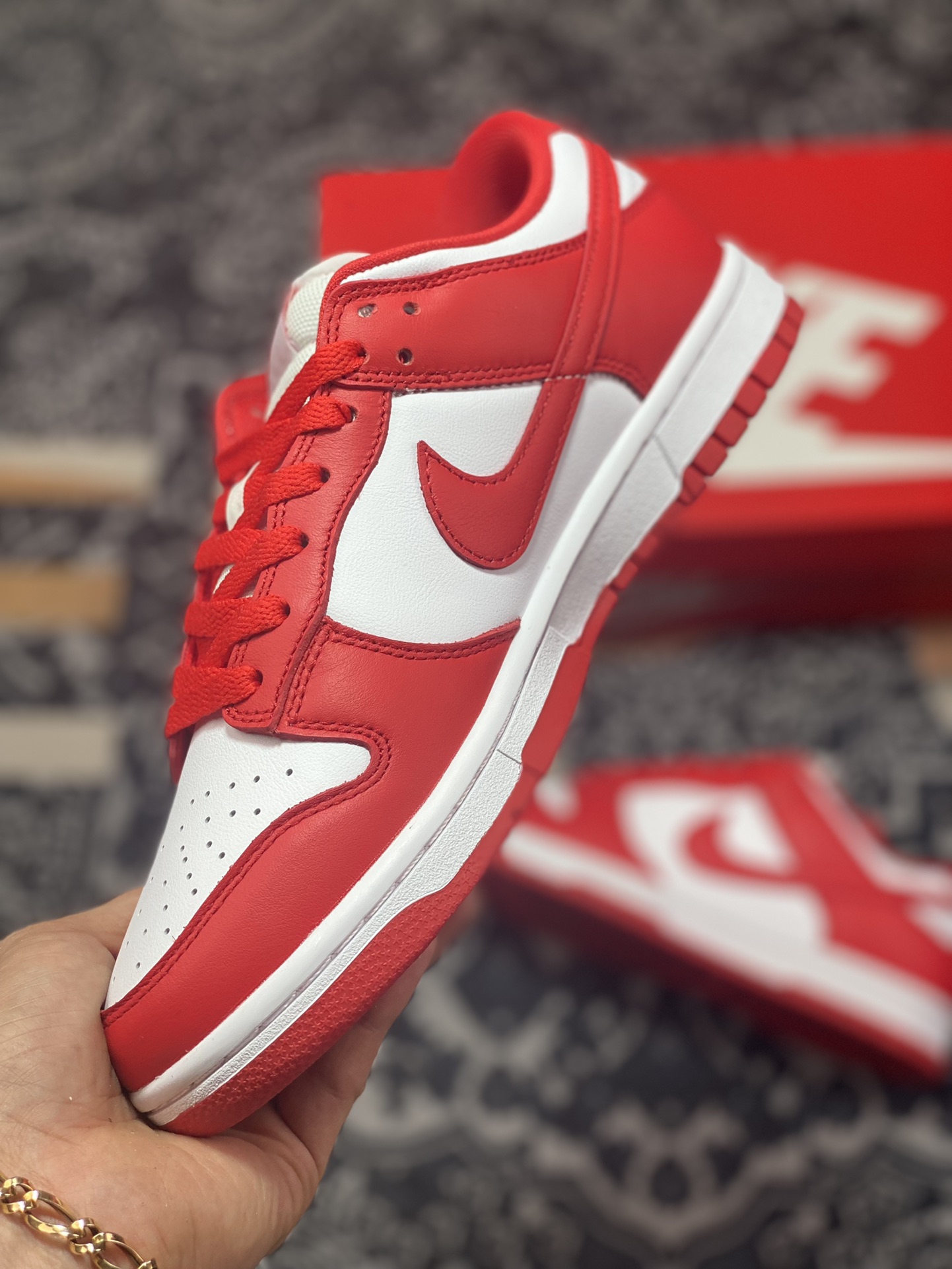 Nike SB Dunk Low SP”University Red”扣篮板鞋“圣约翰大学红白红”CU1727-100